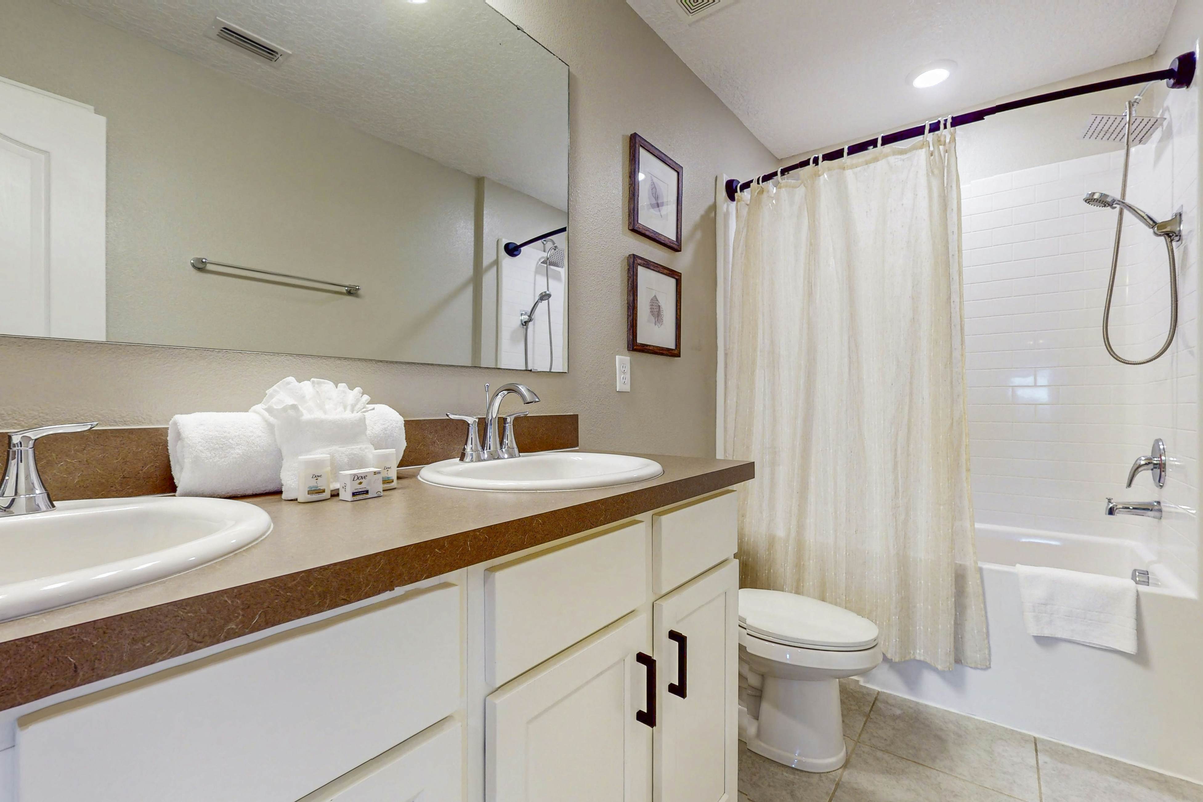 WPR101-308-3 - Paradise on Primrose