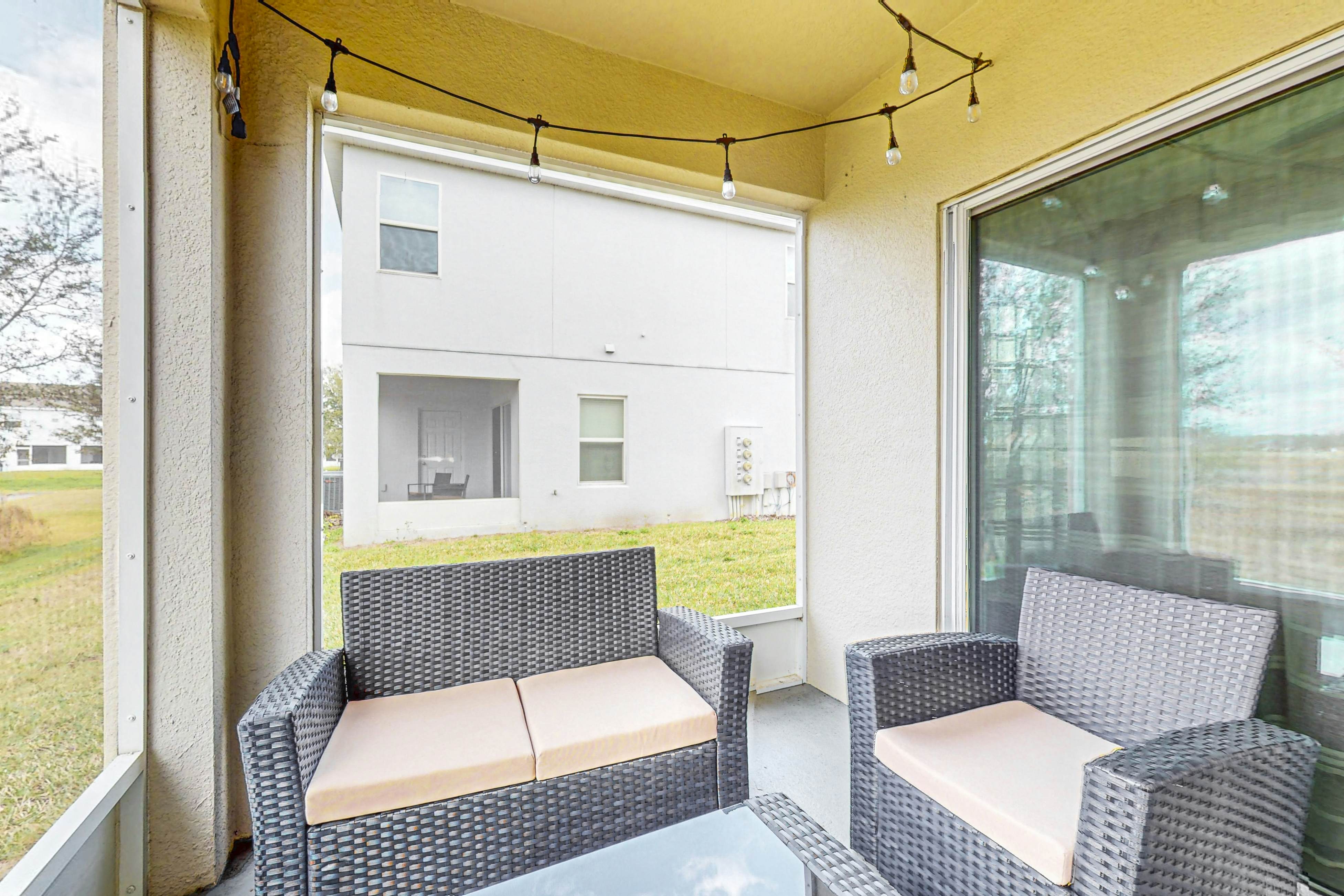 WPR101-308-3 - Paradise on Primrose