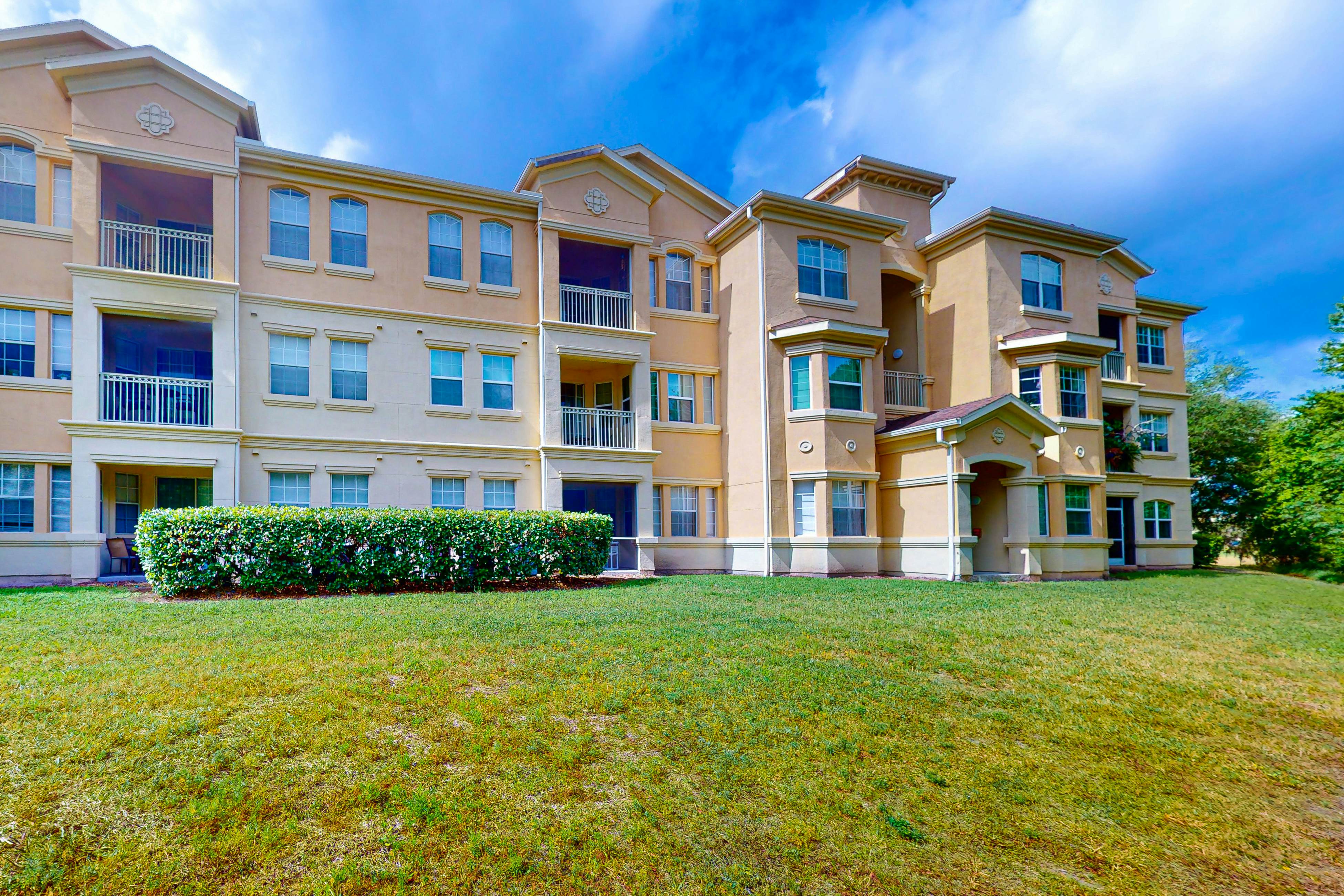 TRR105-618-3 - Pink Apple