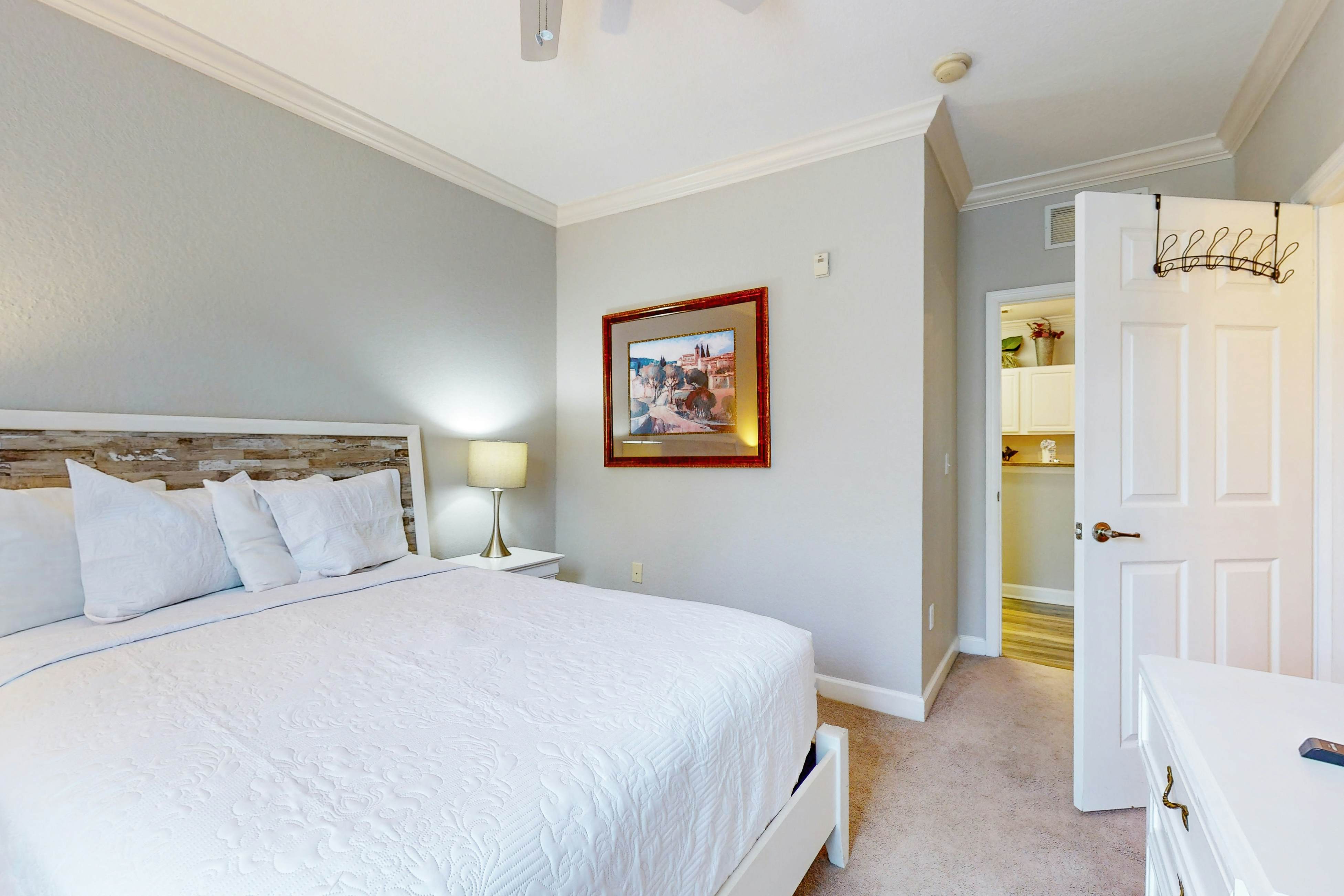 TUS108-8020-6208-3-Tuscana Resort #6208