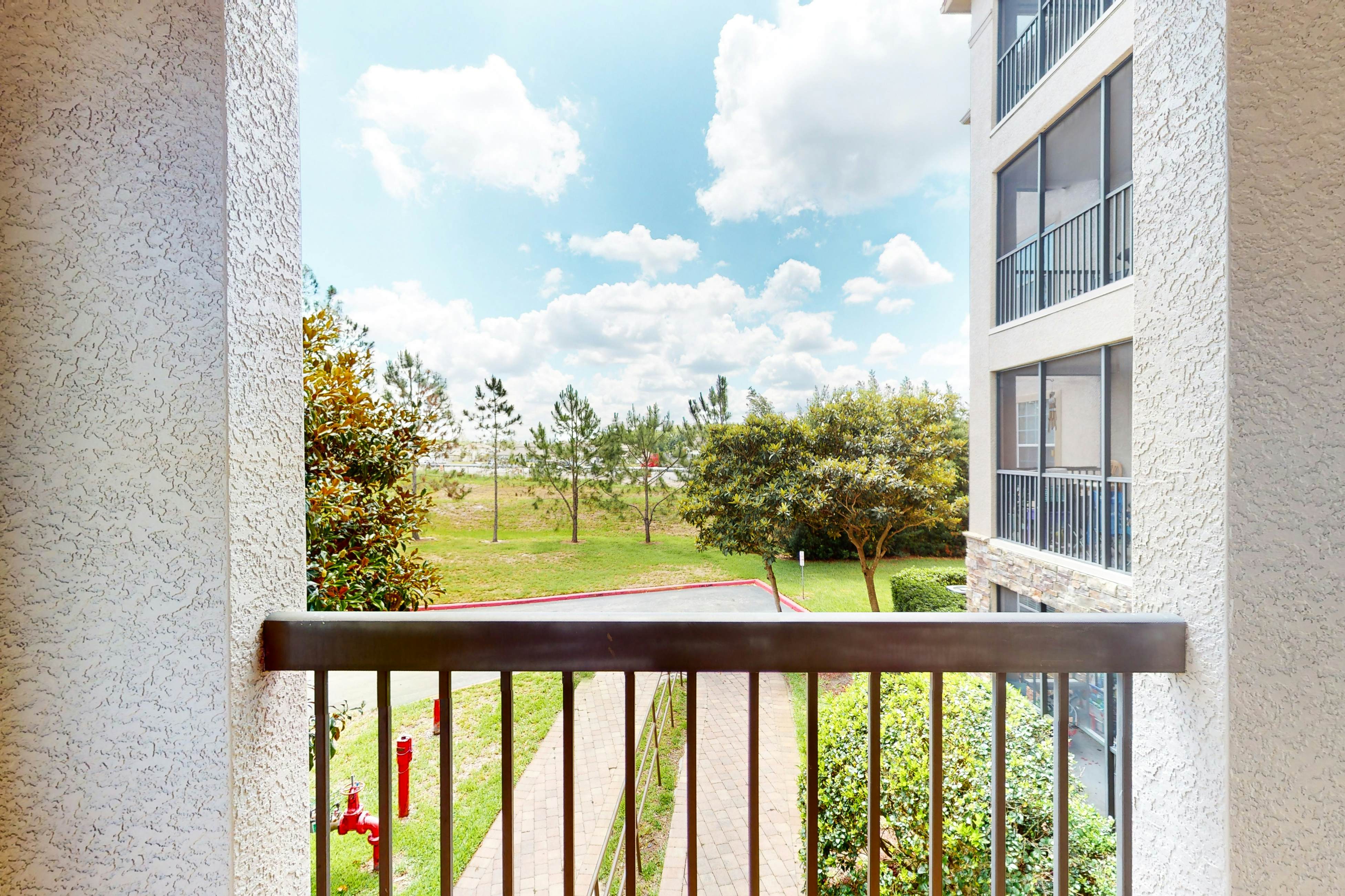 TUS108-8020-6208-3-Tuscana Resort #6208