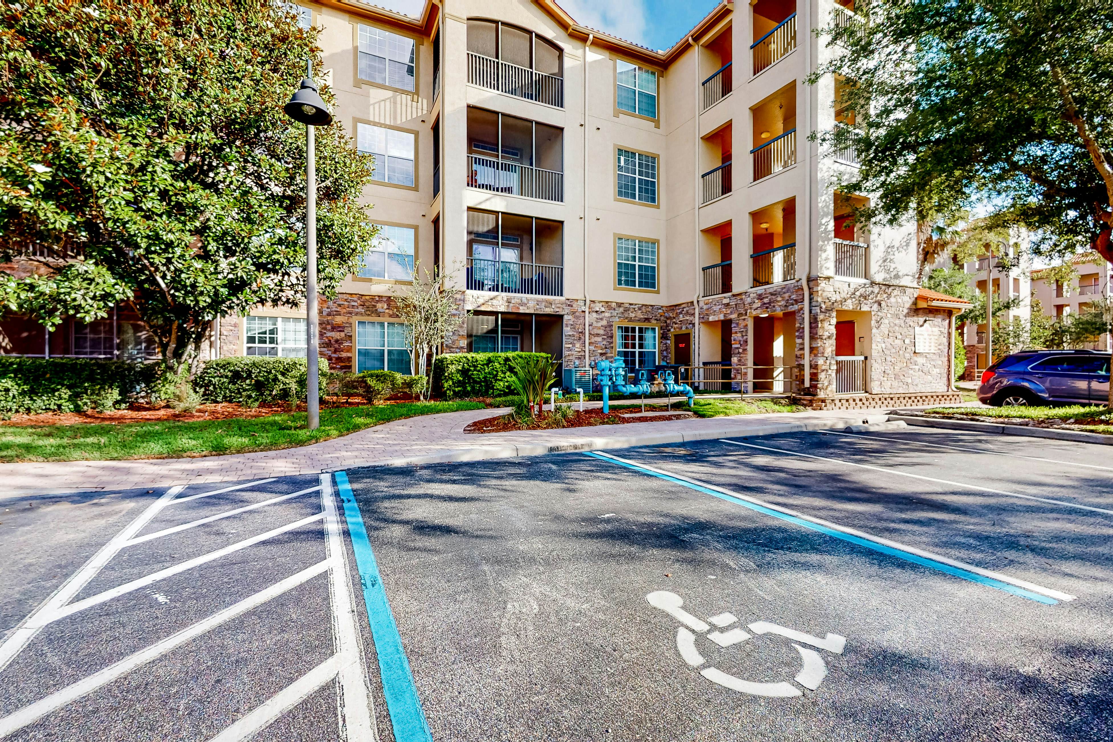 TUS108-8020-6208-3-Tuscana Resort #6208