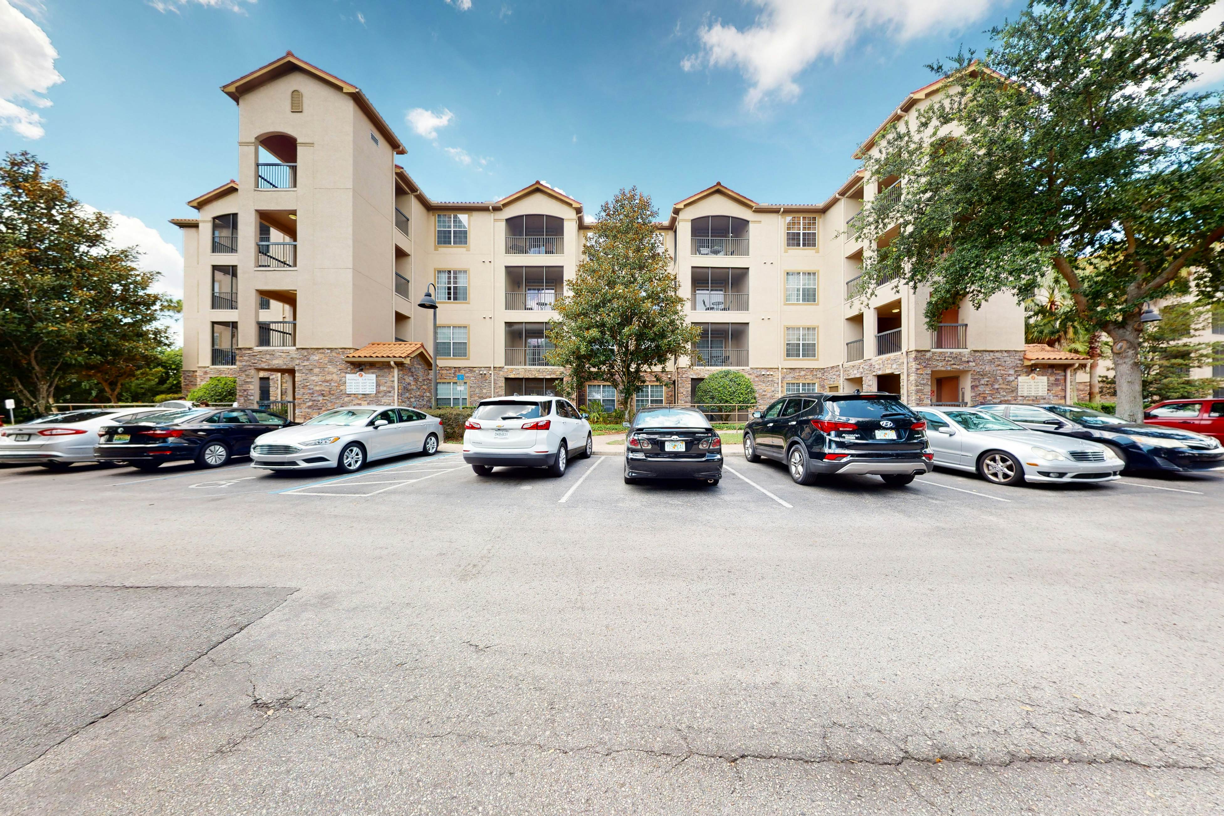 TUS108-8020-6208-3-Tuscana Resort #6208