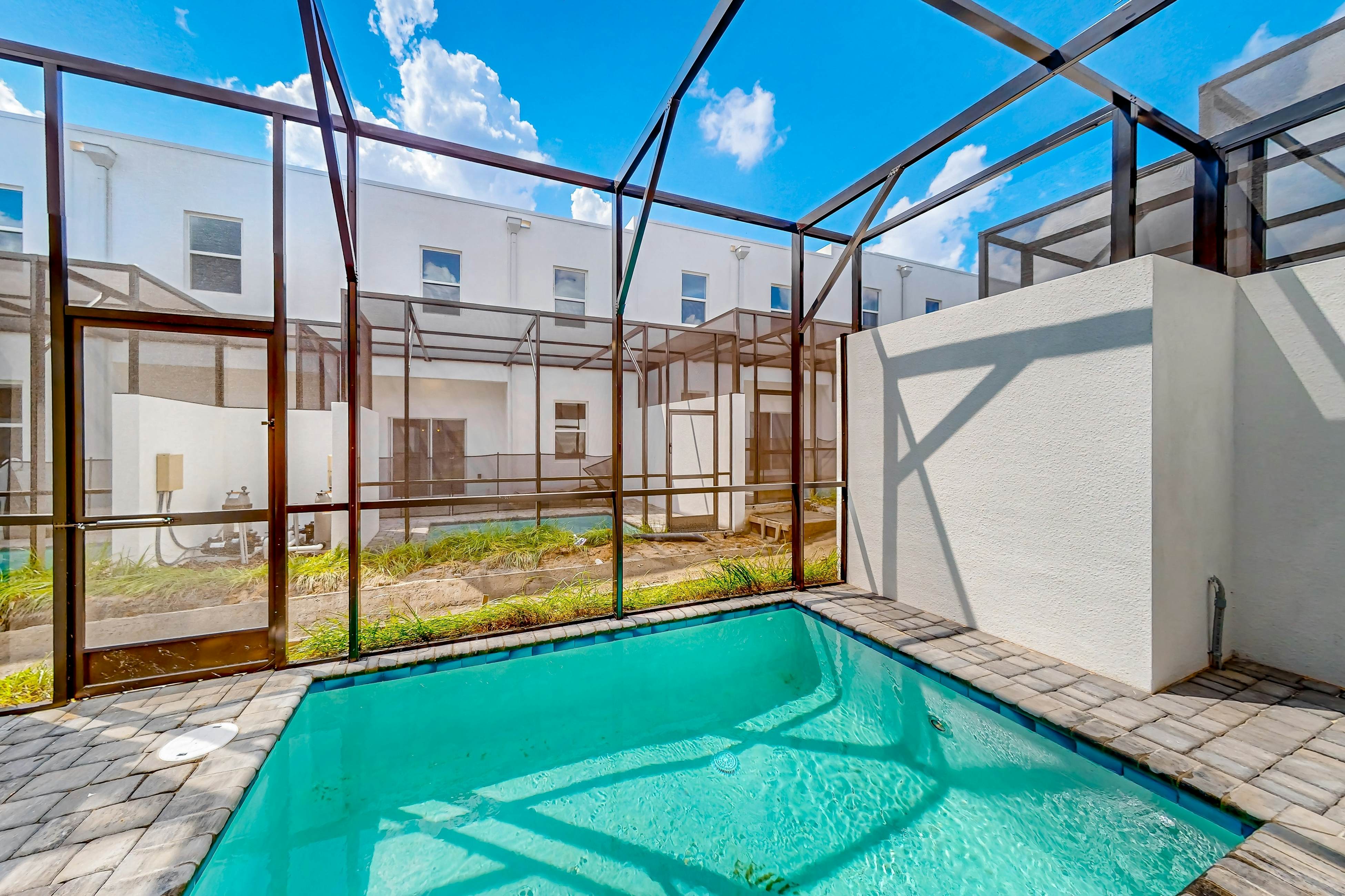 AZU121-669-4-P - Azur Resort 669