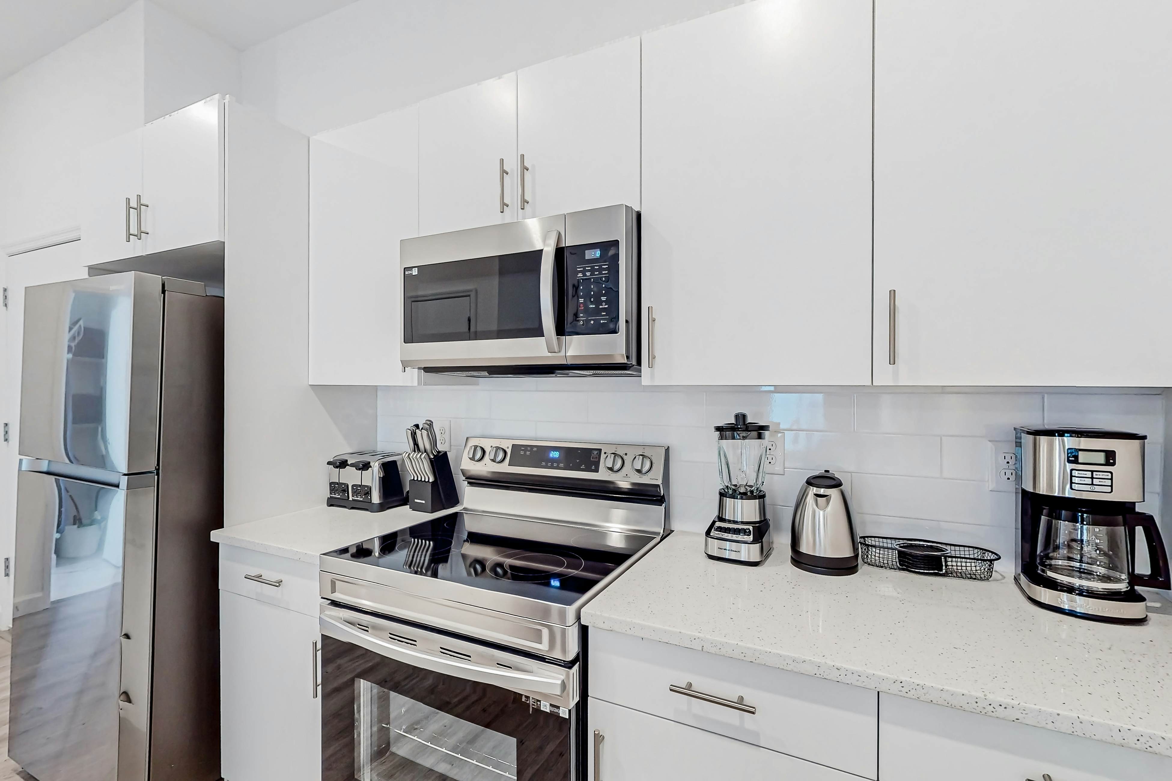 AZU121-669-4-P - Azur Resort 669