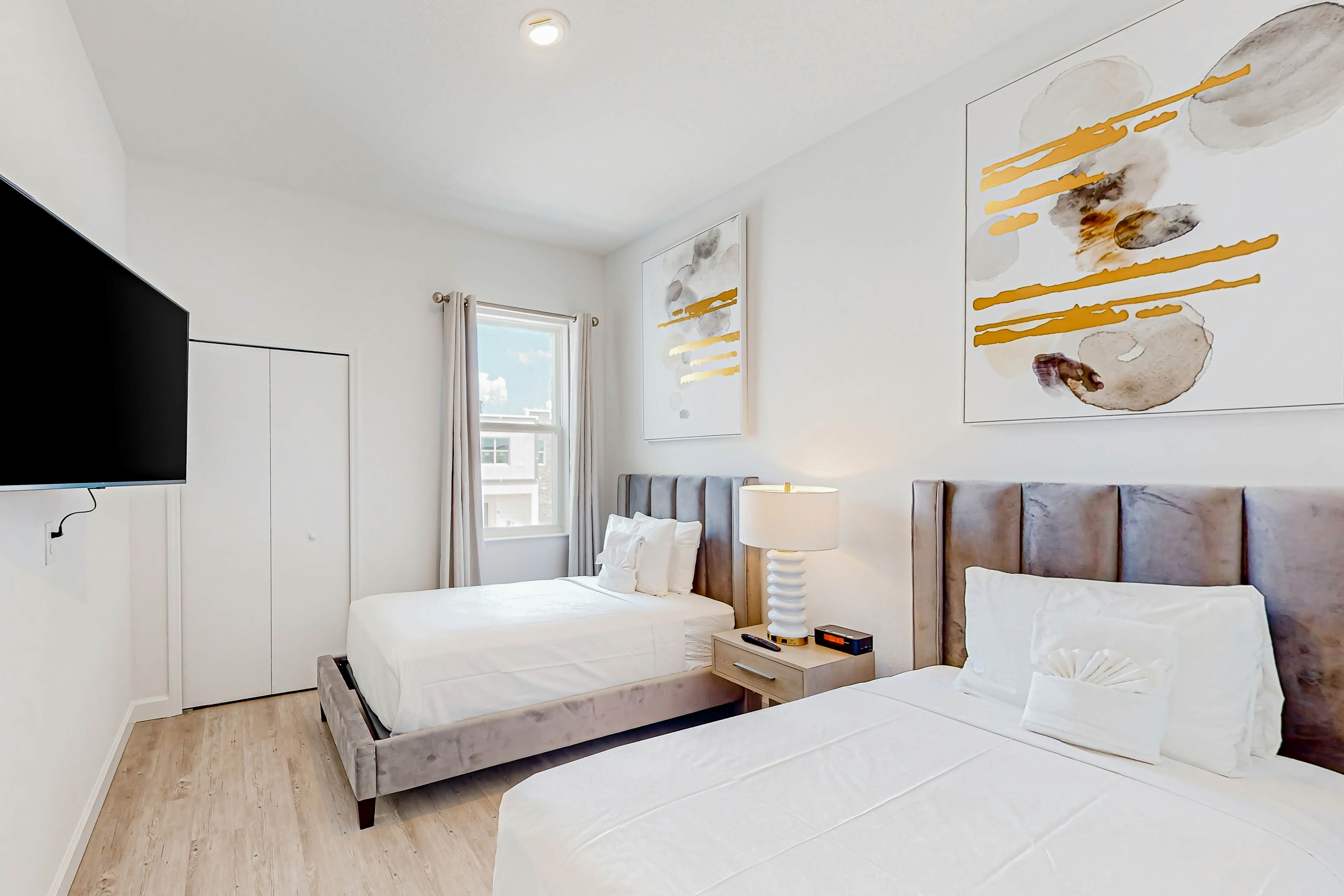 AZU121-669-4-P - Azur Resort 669