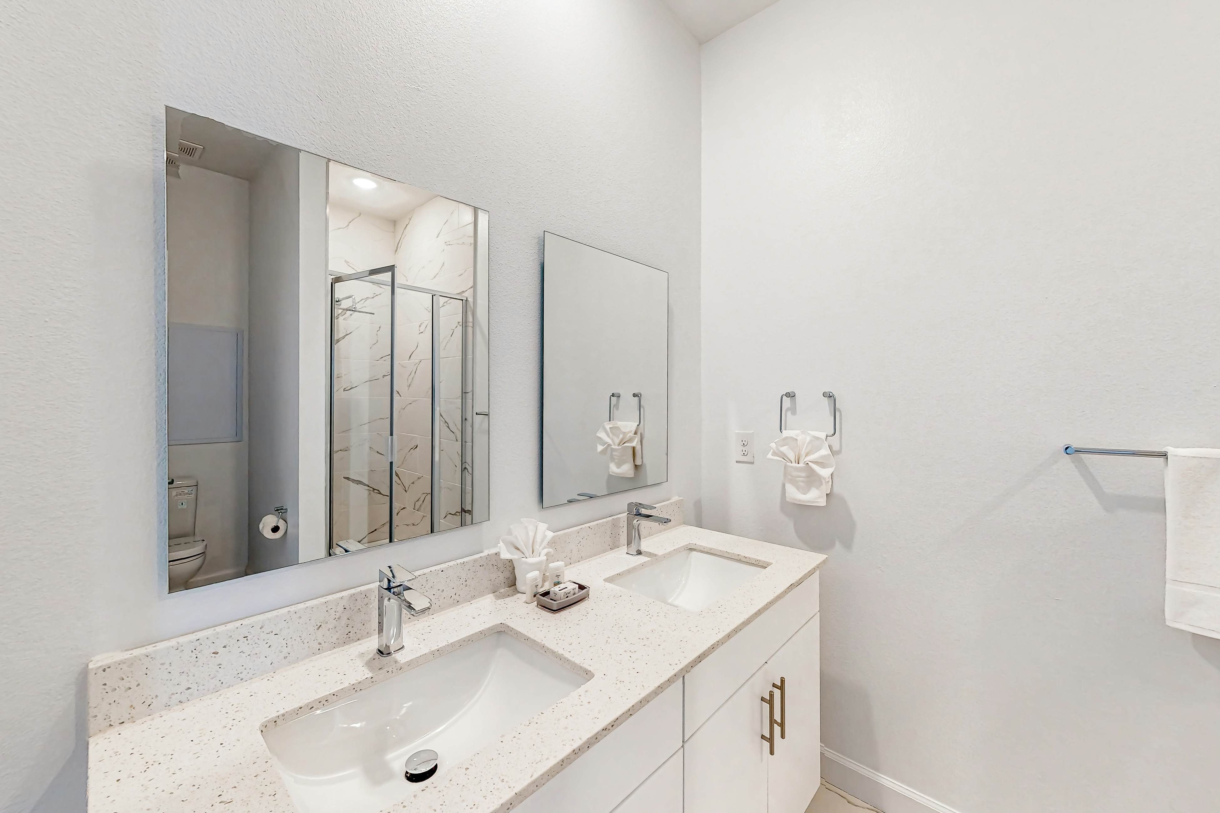 AZU121-669-4-P - Azur Resort 669