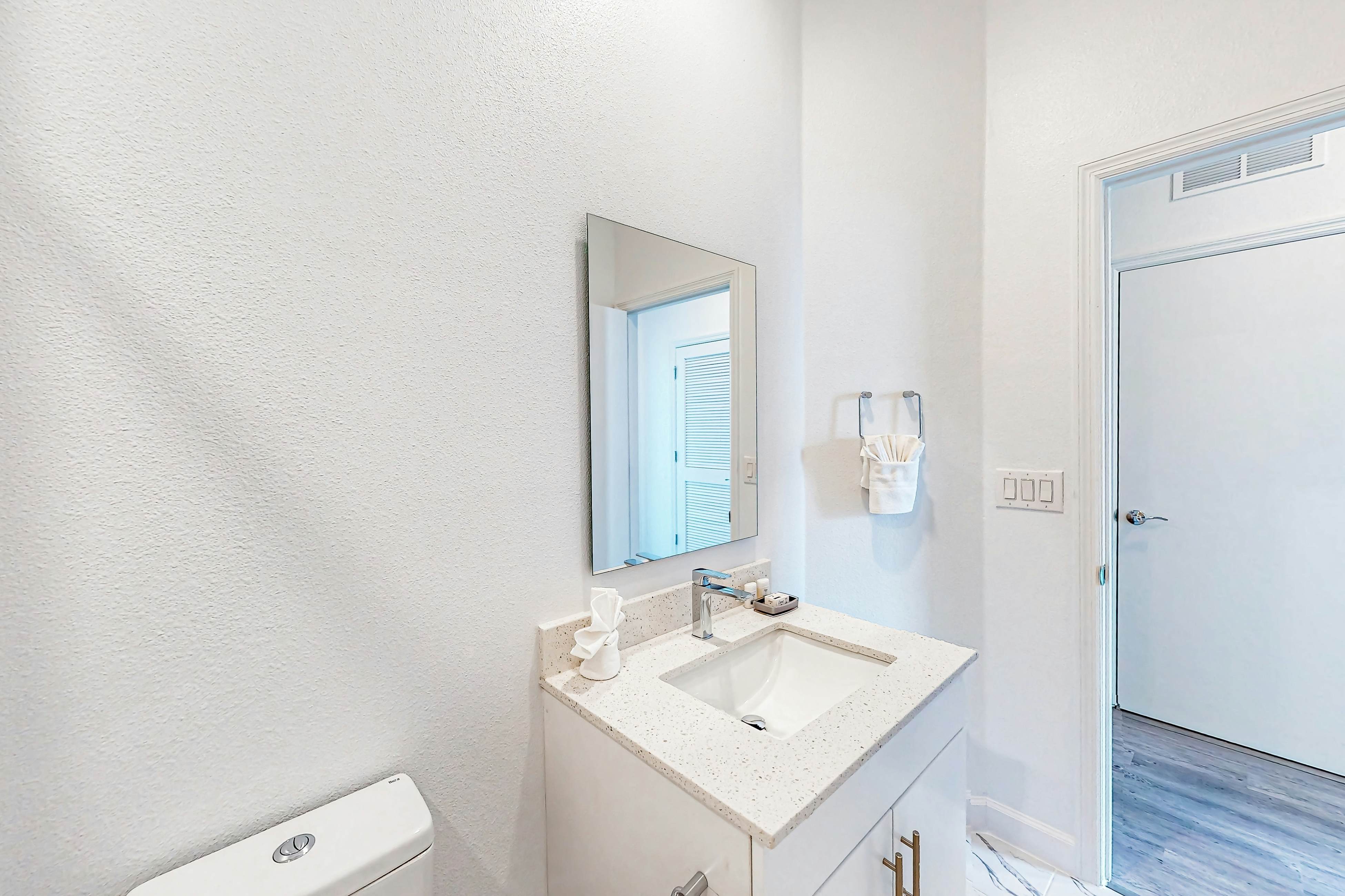 AZU121-669-4-P - Azur Resort 669