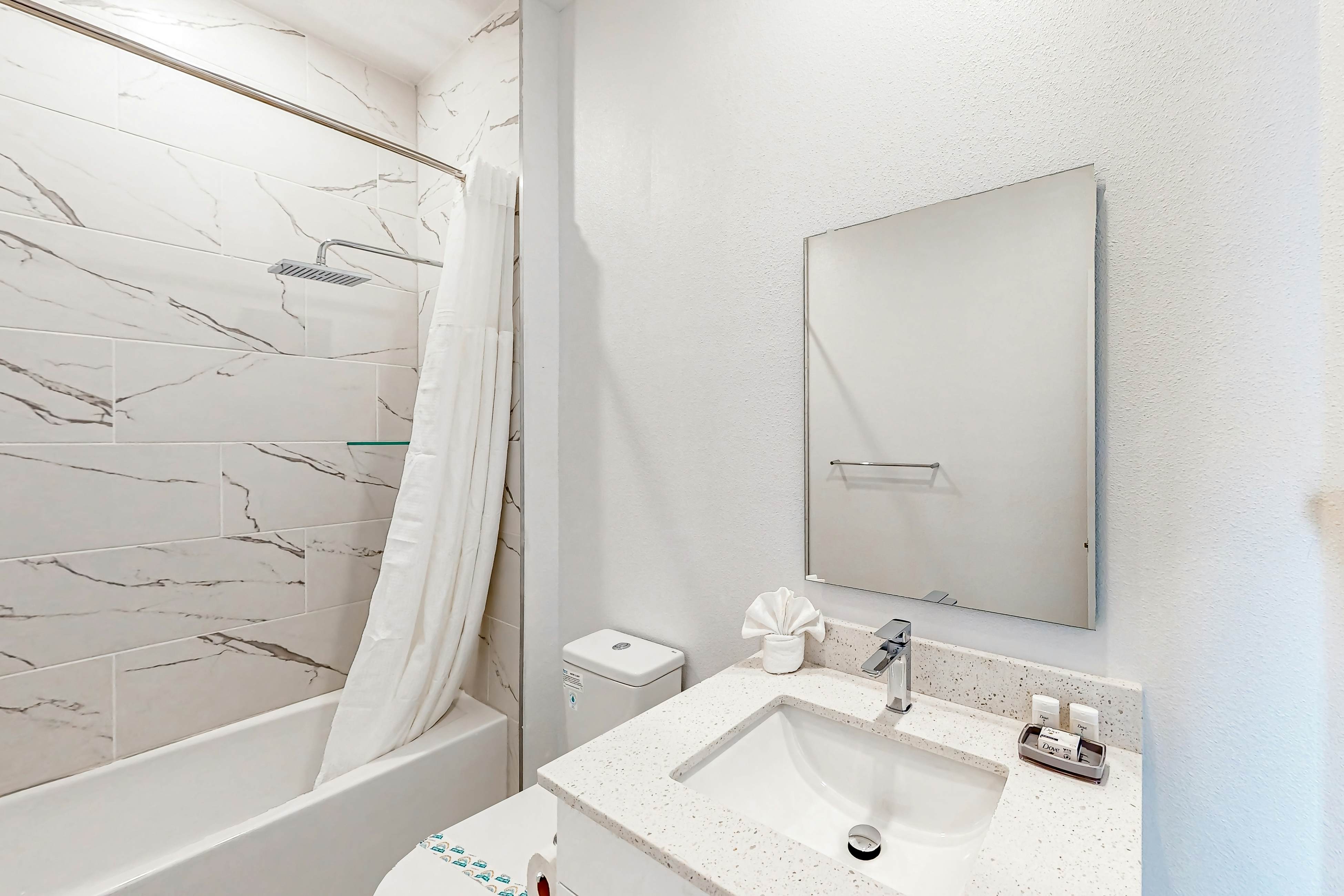 AZU121-669-4-P - Azur Resort 669