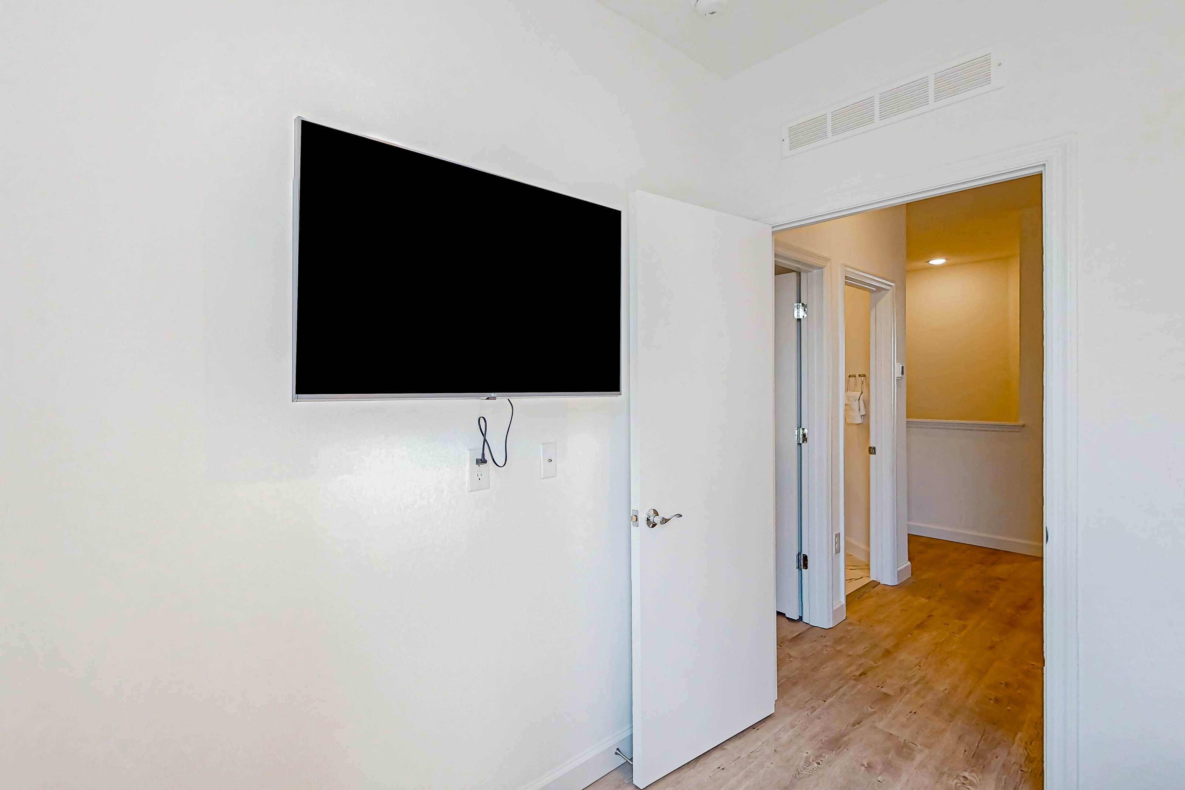 AZU121-669-4-P - Azur Resort 669