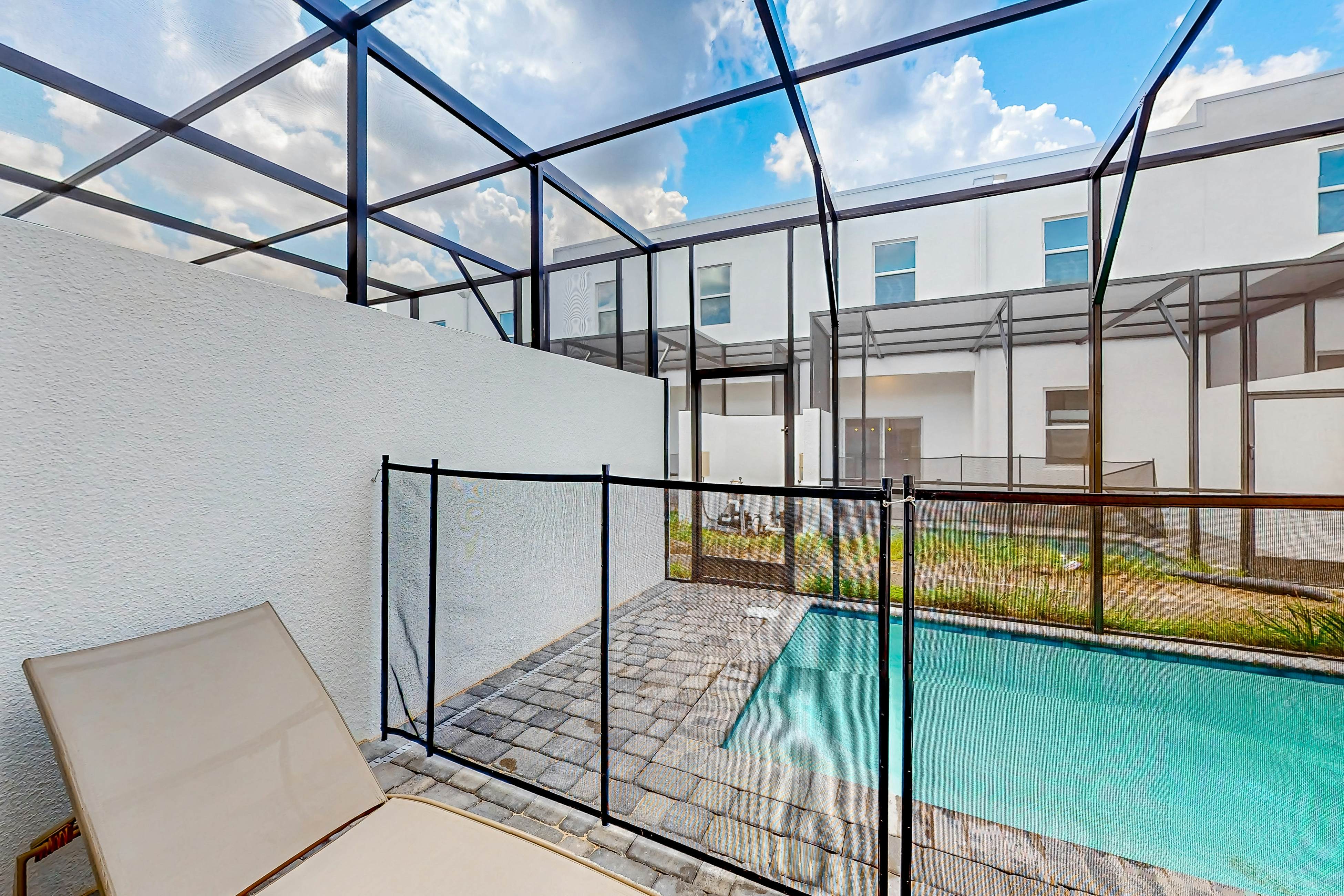 AZU121-669-4-P - Azur Resort 669