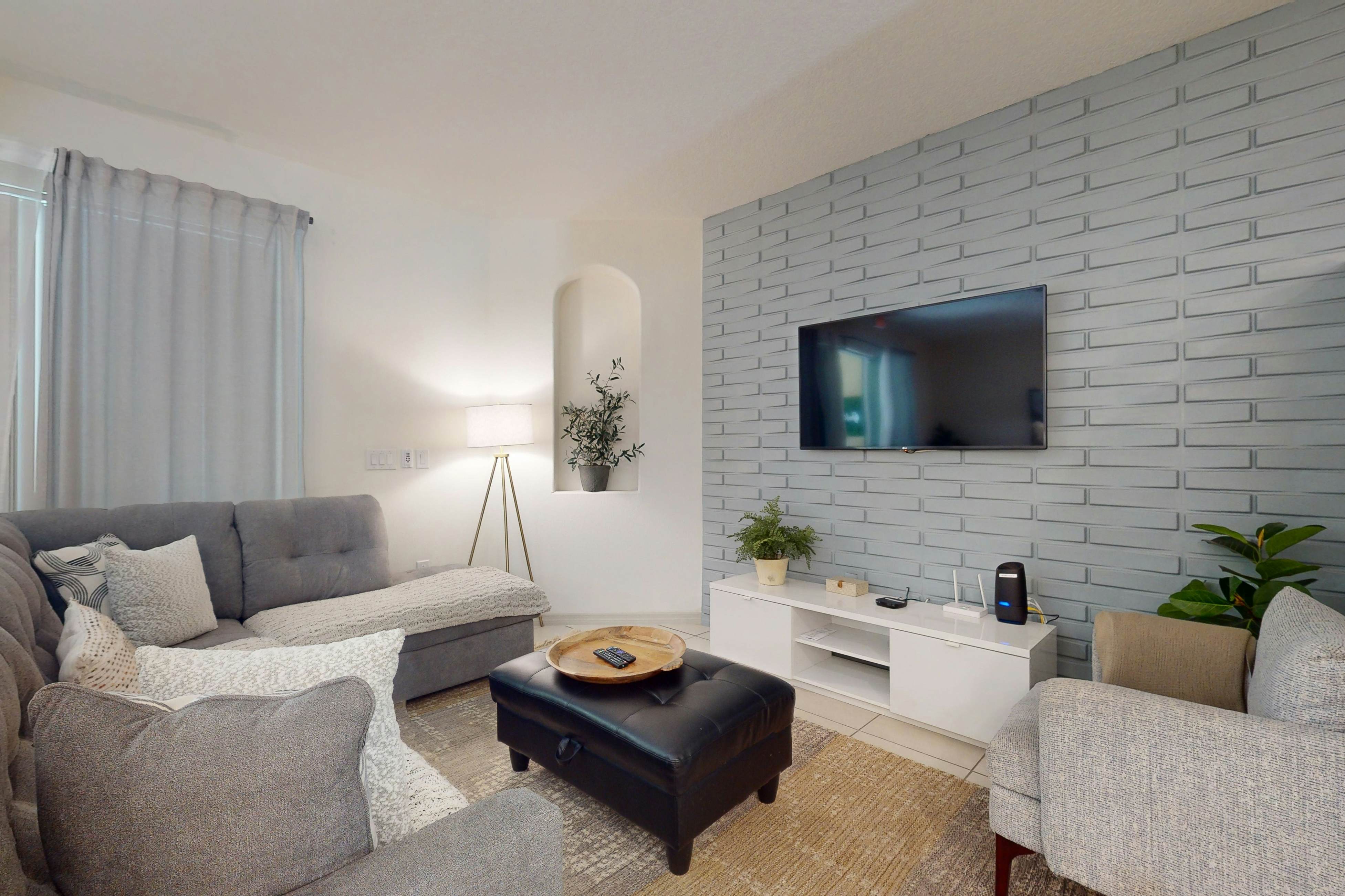 SOL114-4755-4-P-Solterra Escape - Solterra