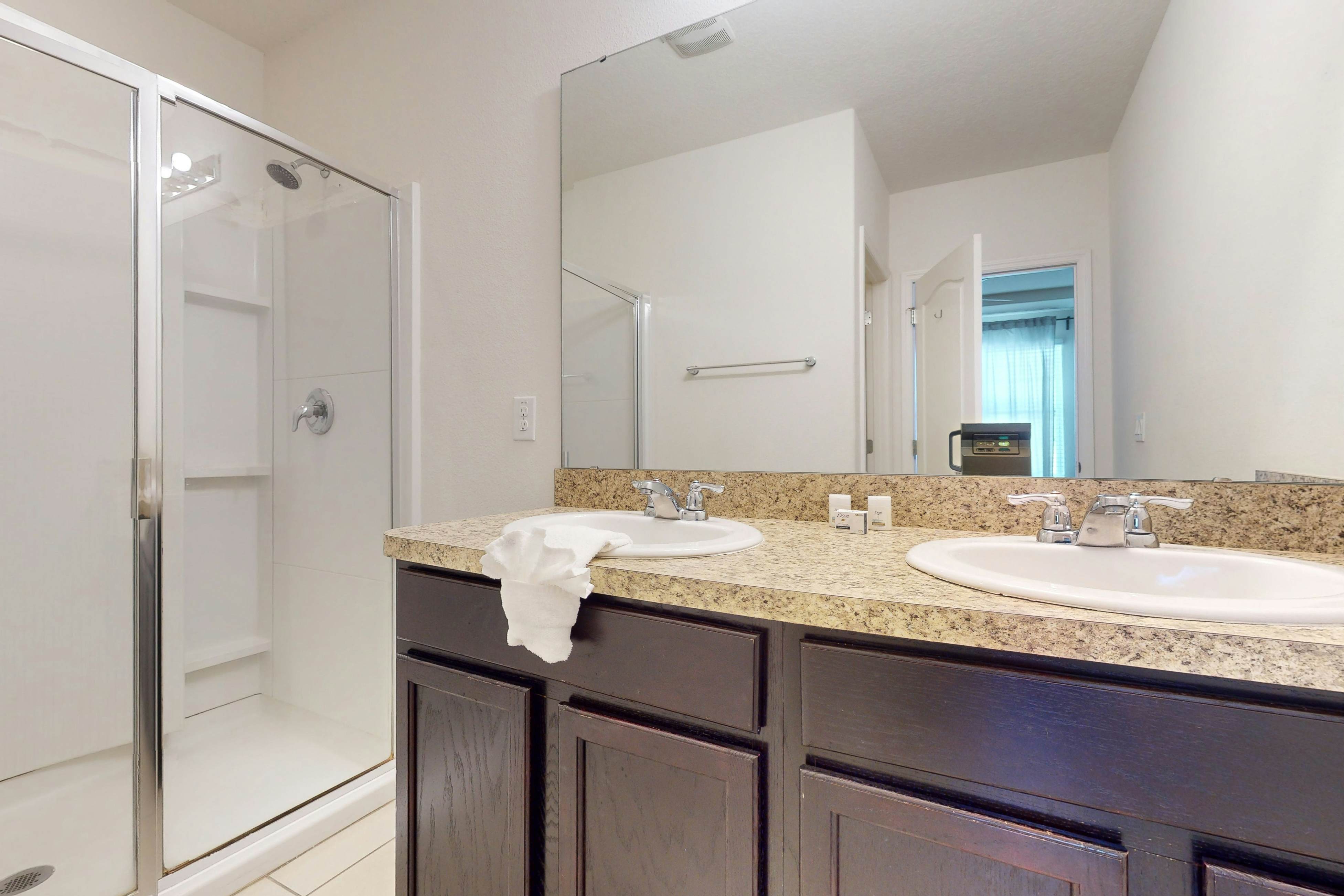 SOL114-4755-4-P-Solterra Escape - Solterra