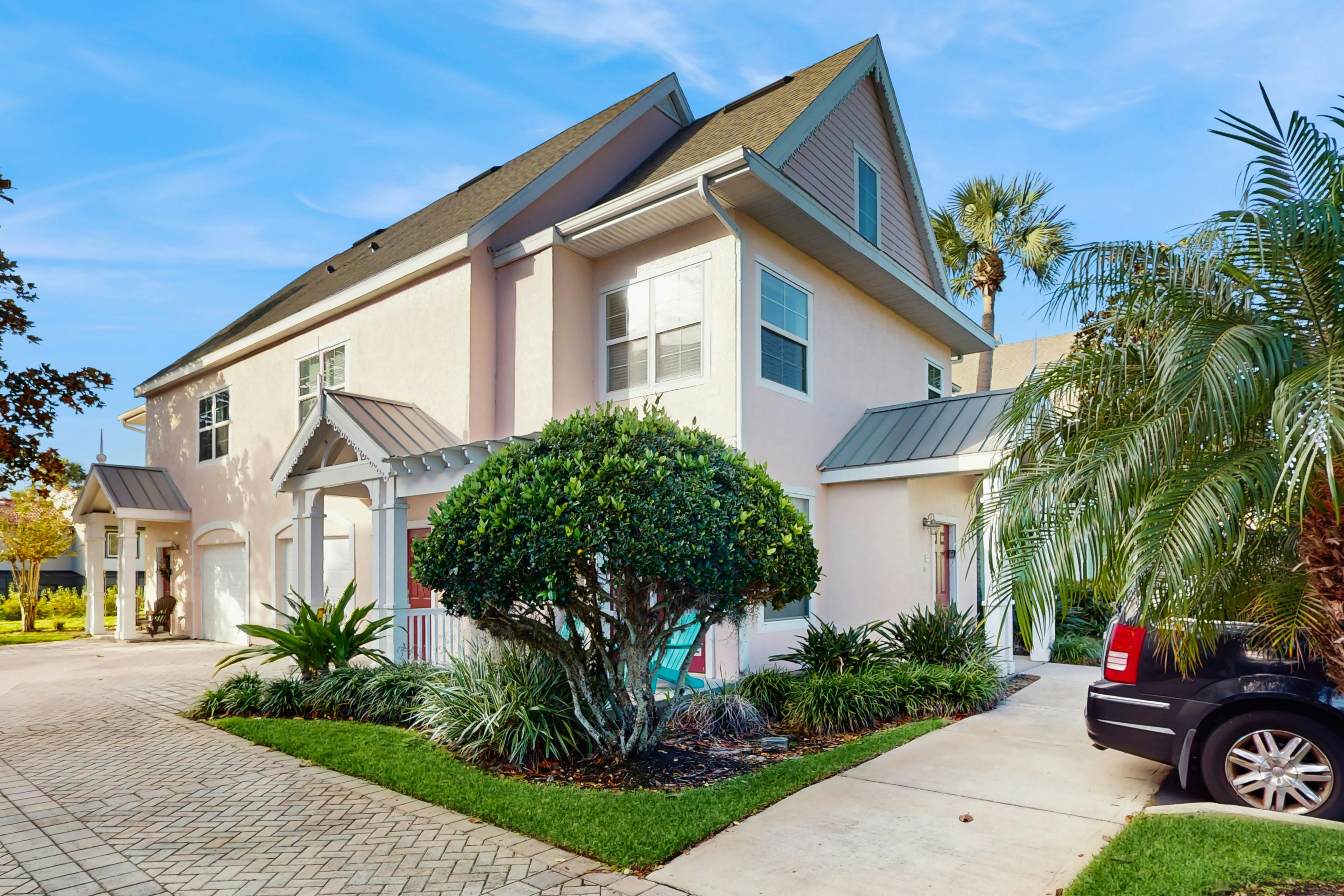 CLC102-5002-104-2 - Mangrove Escape