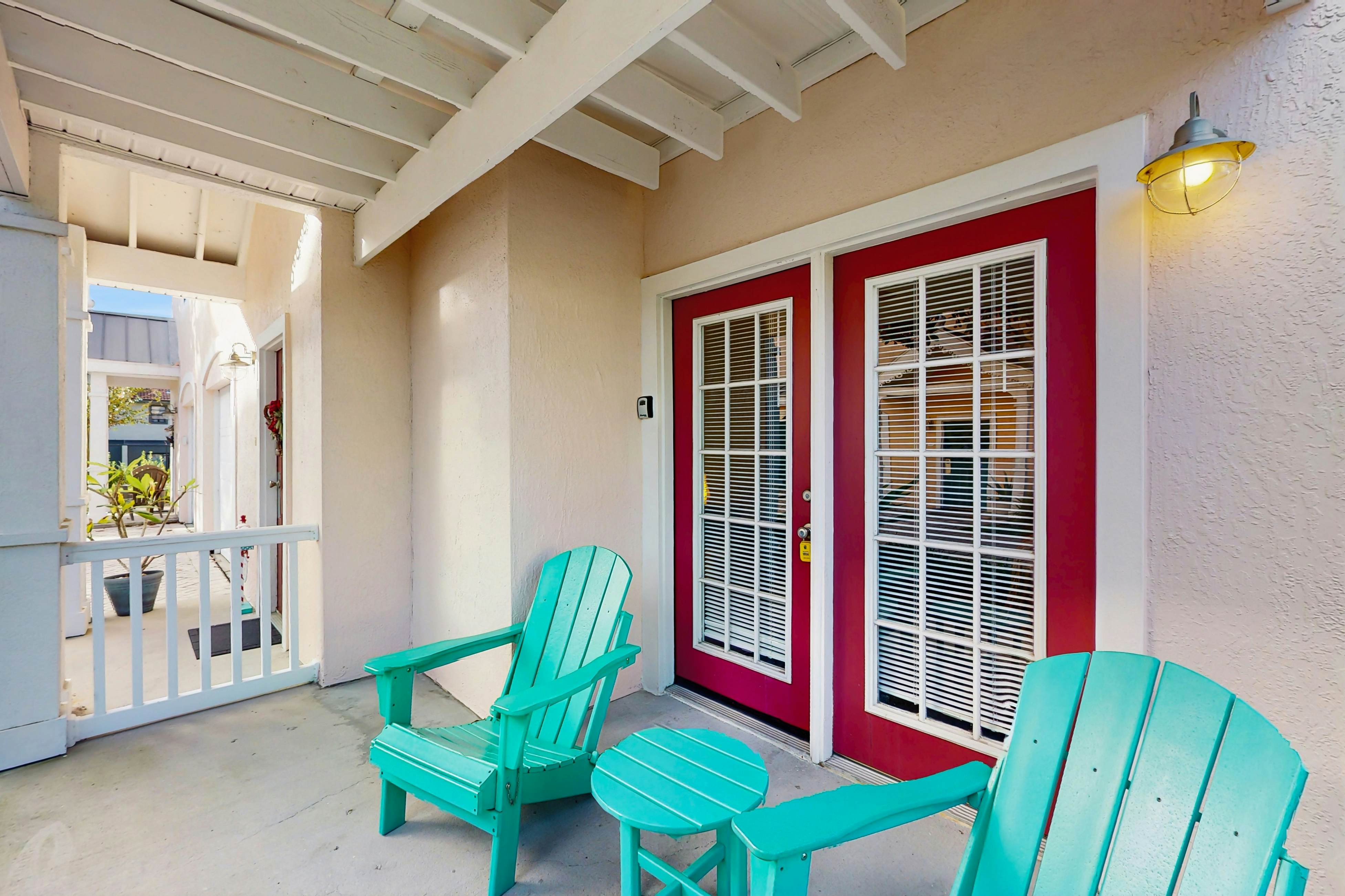 CLC102-5002-104-2 - Mangrove Escape