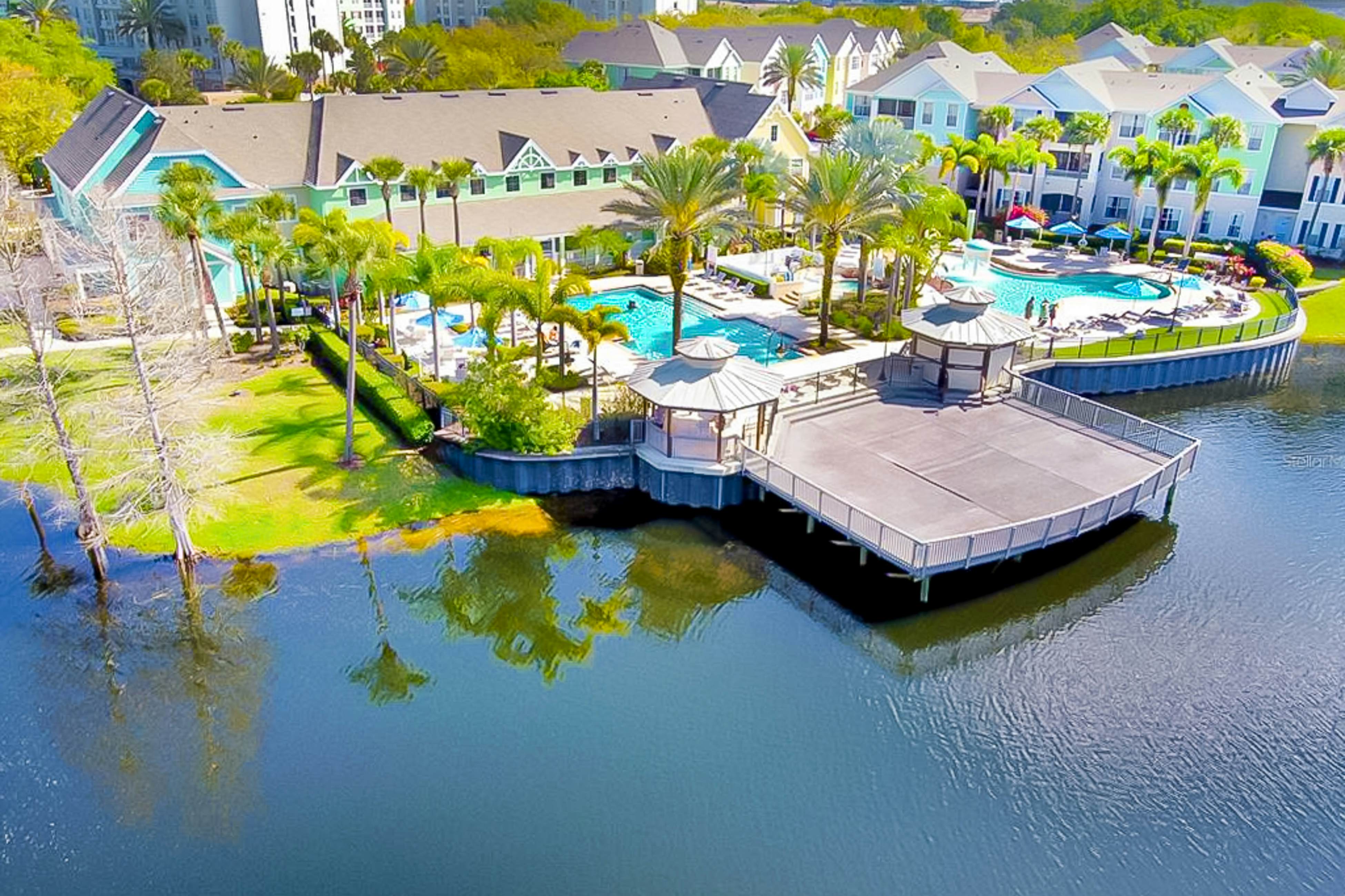 CLC102-5002-104-2 - Mangrove Escape