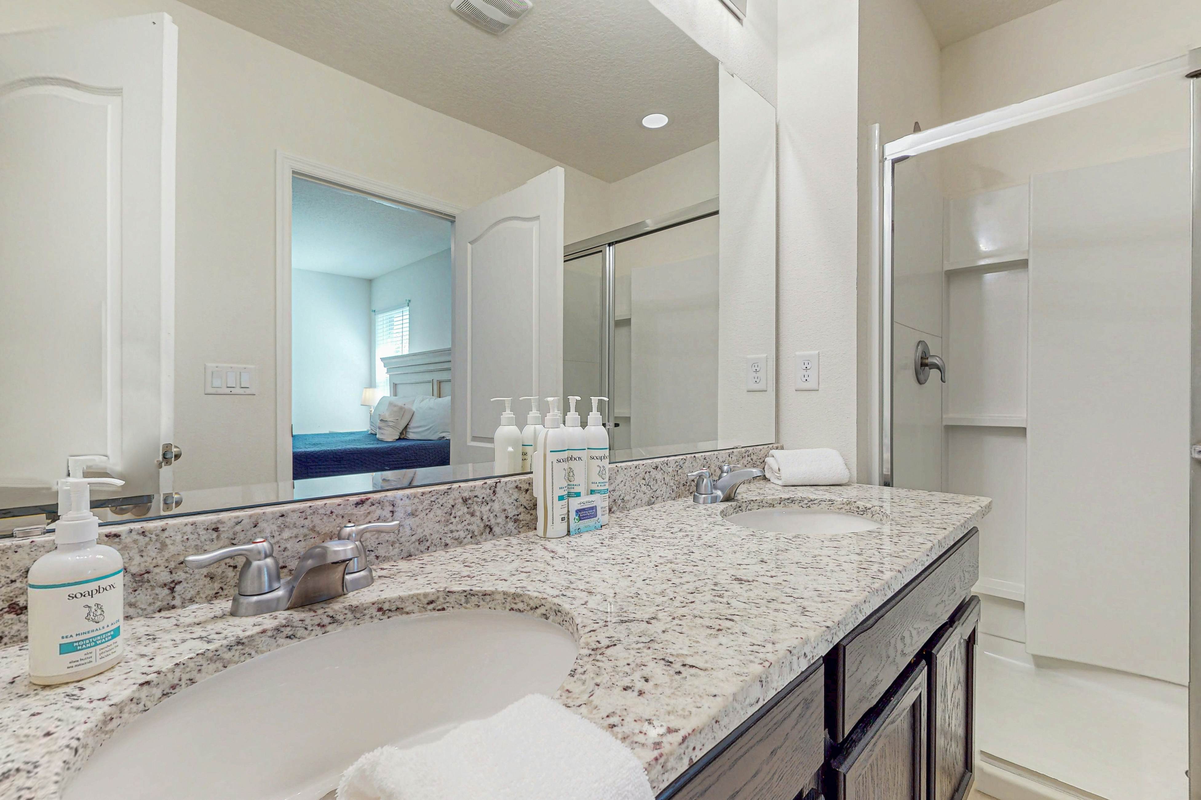 SOL111-7037-6-P-Dooger's Hideaway - Solterra