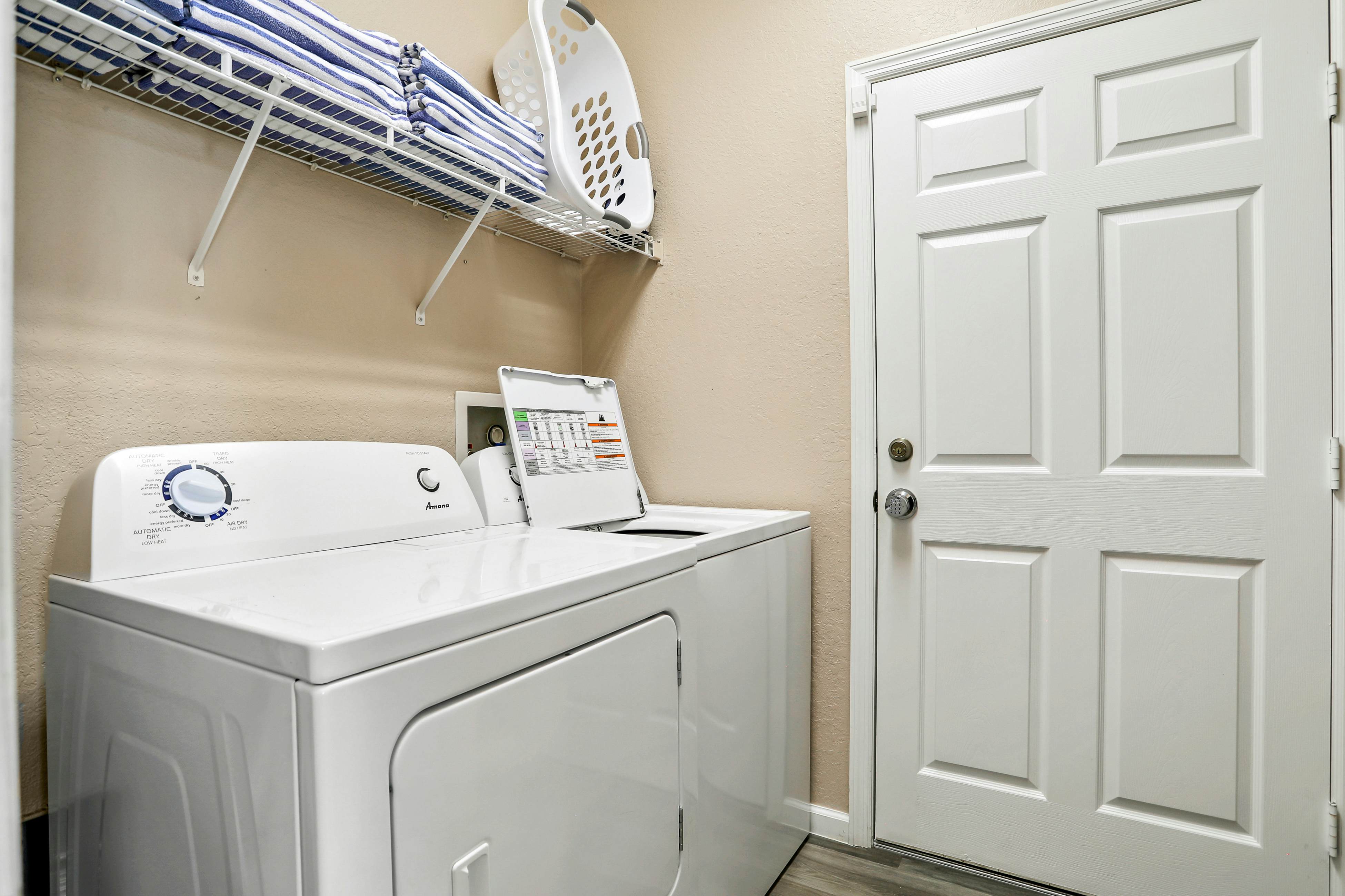 TVR101-4958-5-P - Castle Street Memories - Trafalgar Village Res