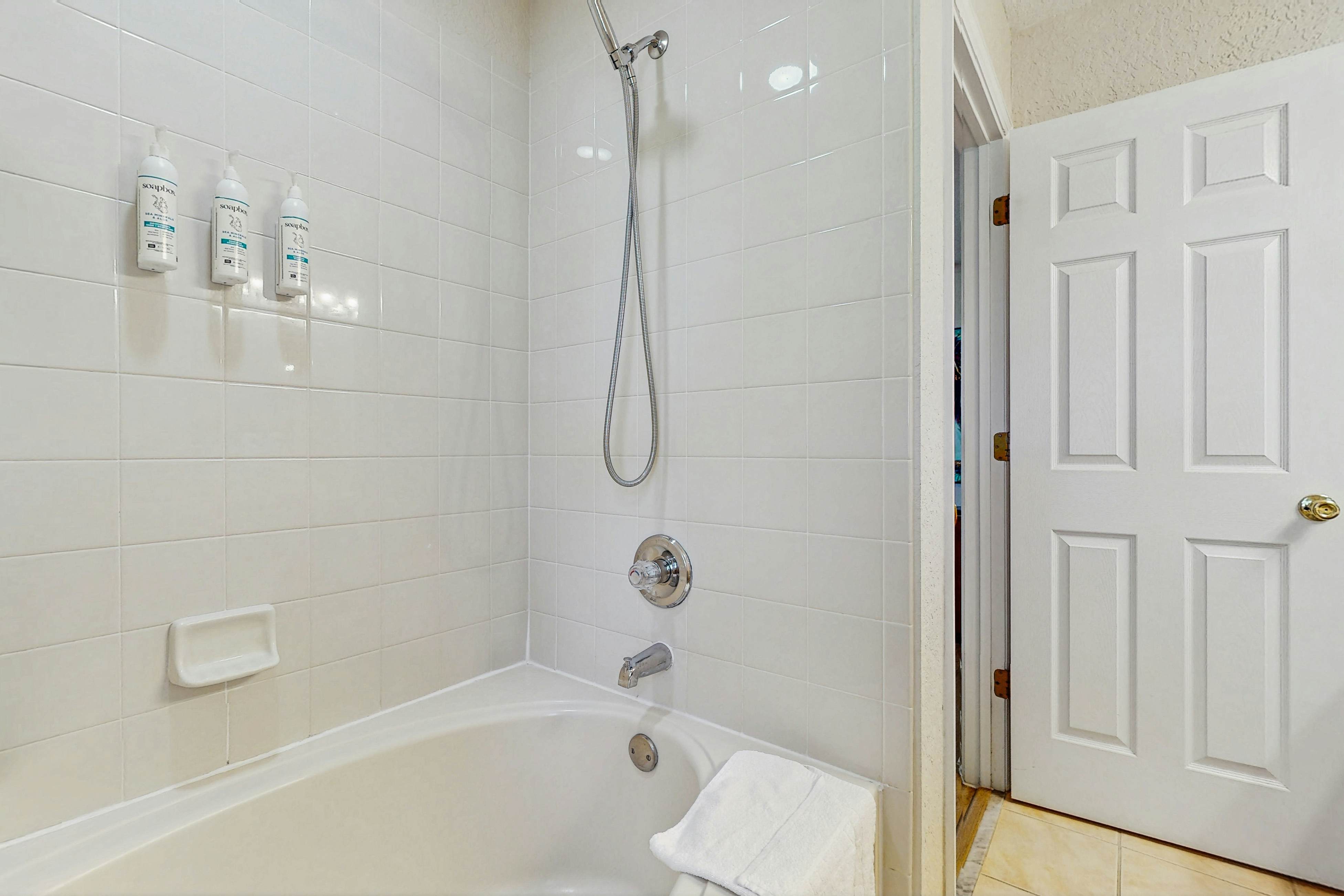 RGP101-144-3 - Magical Vacation Retreat