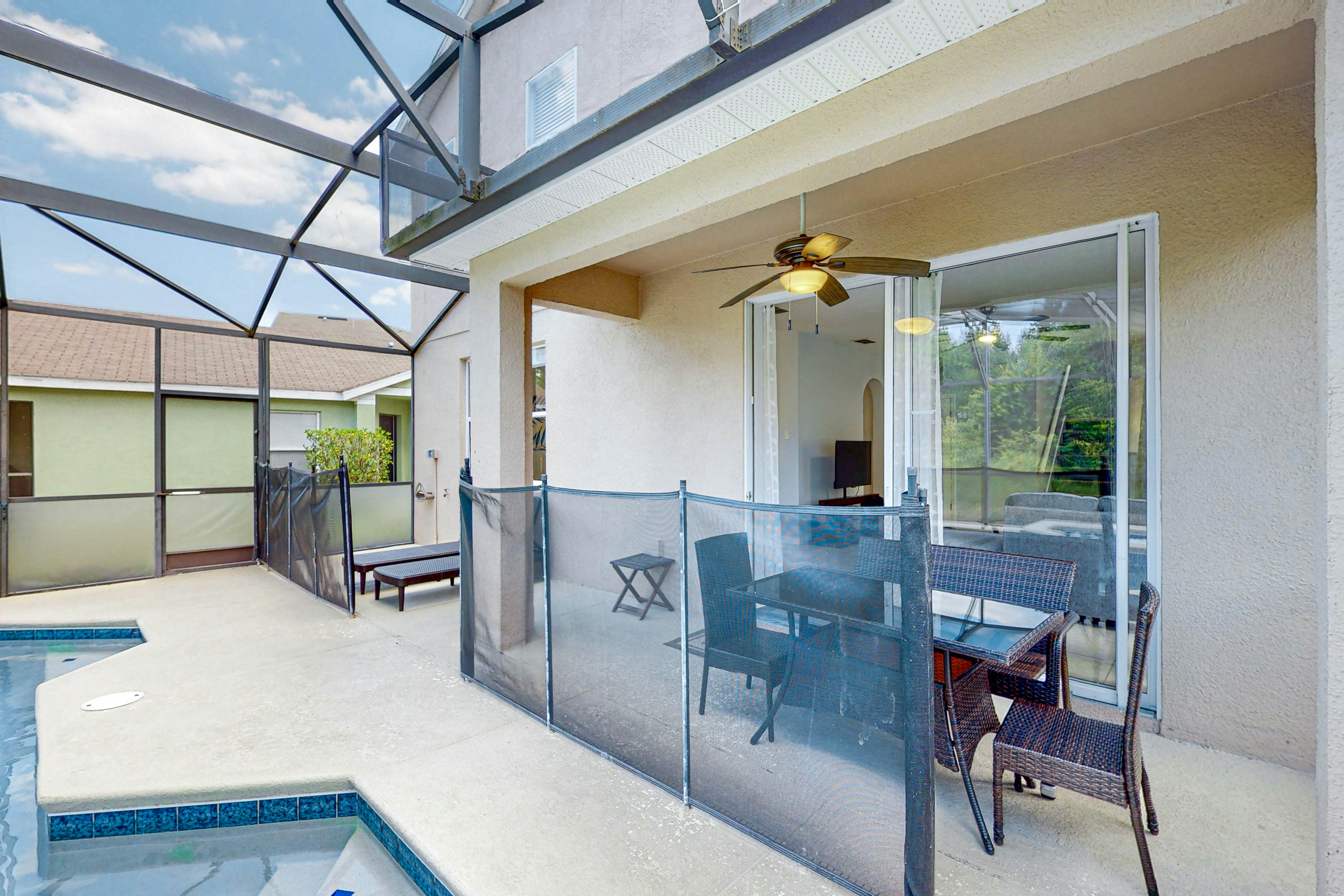 SDR102-224-4-P - Retreat with a Bang