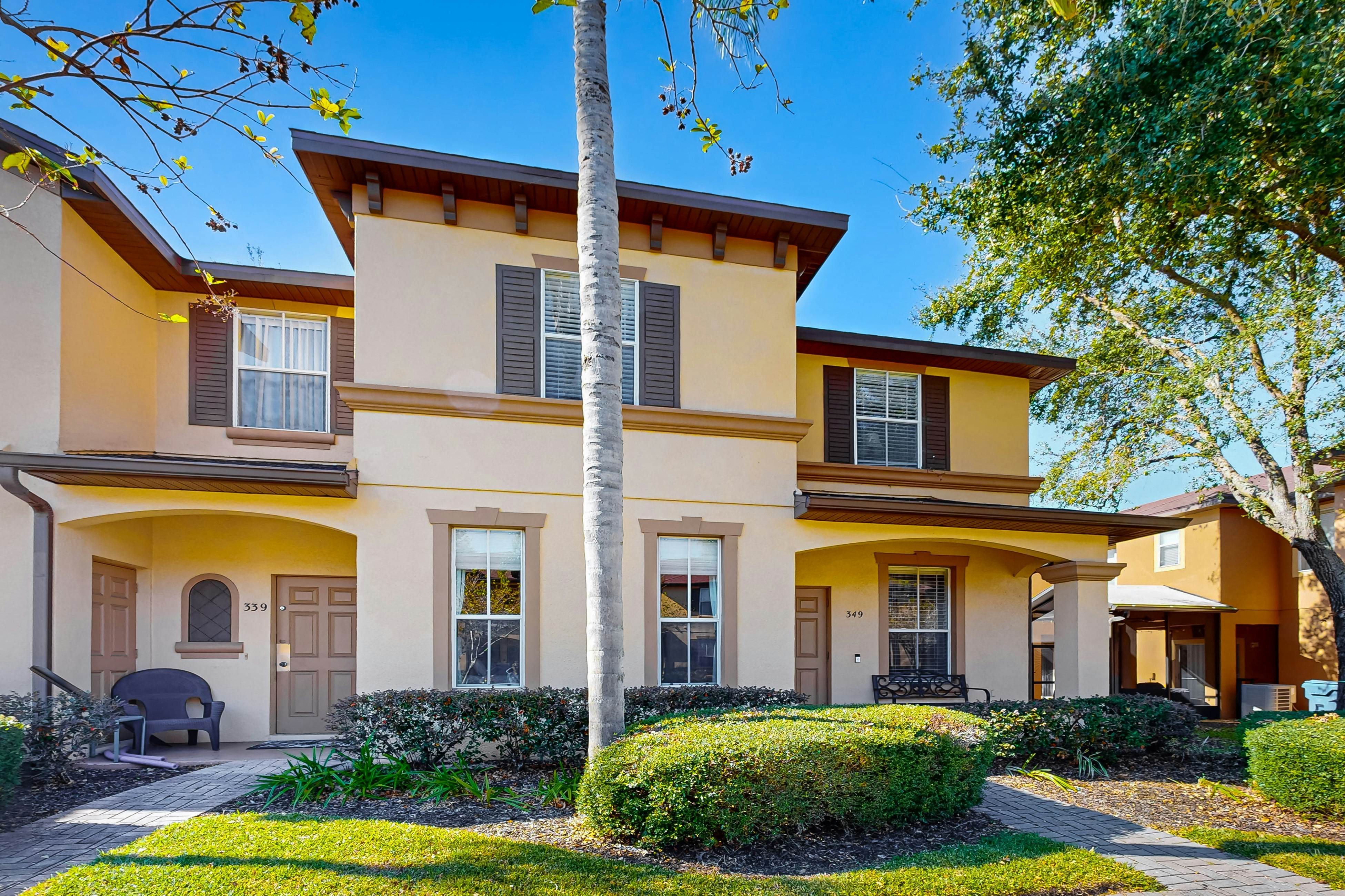 RGP103-349-4 - The Orange Oasis