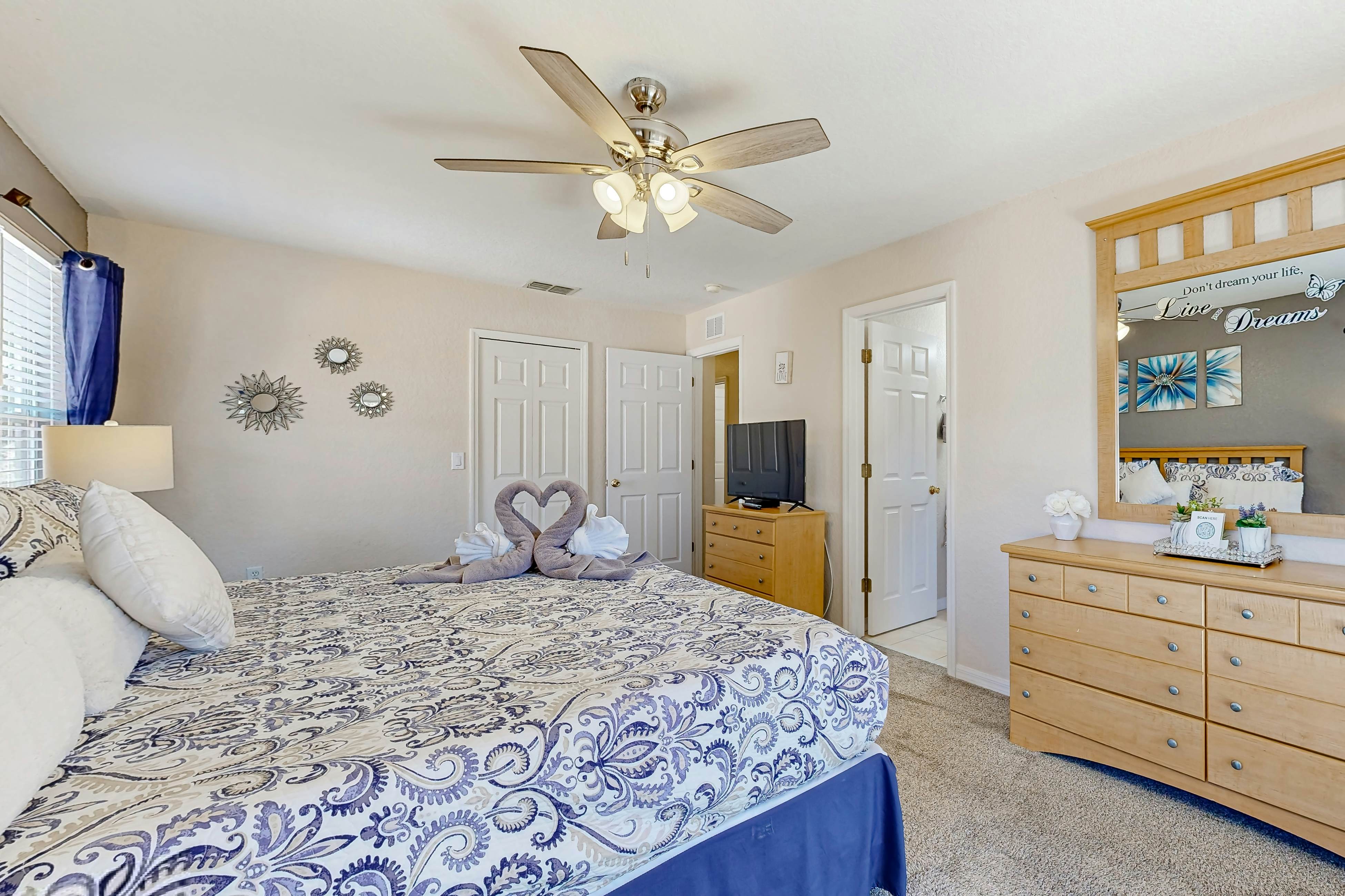 RGP103-349-4 - The Orange Oasis