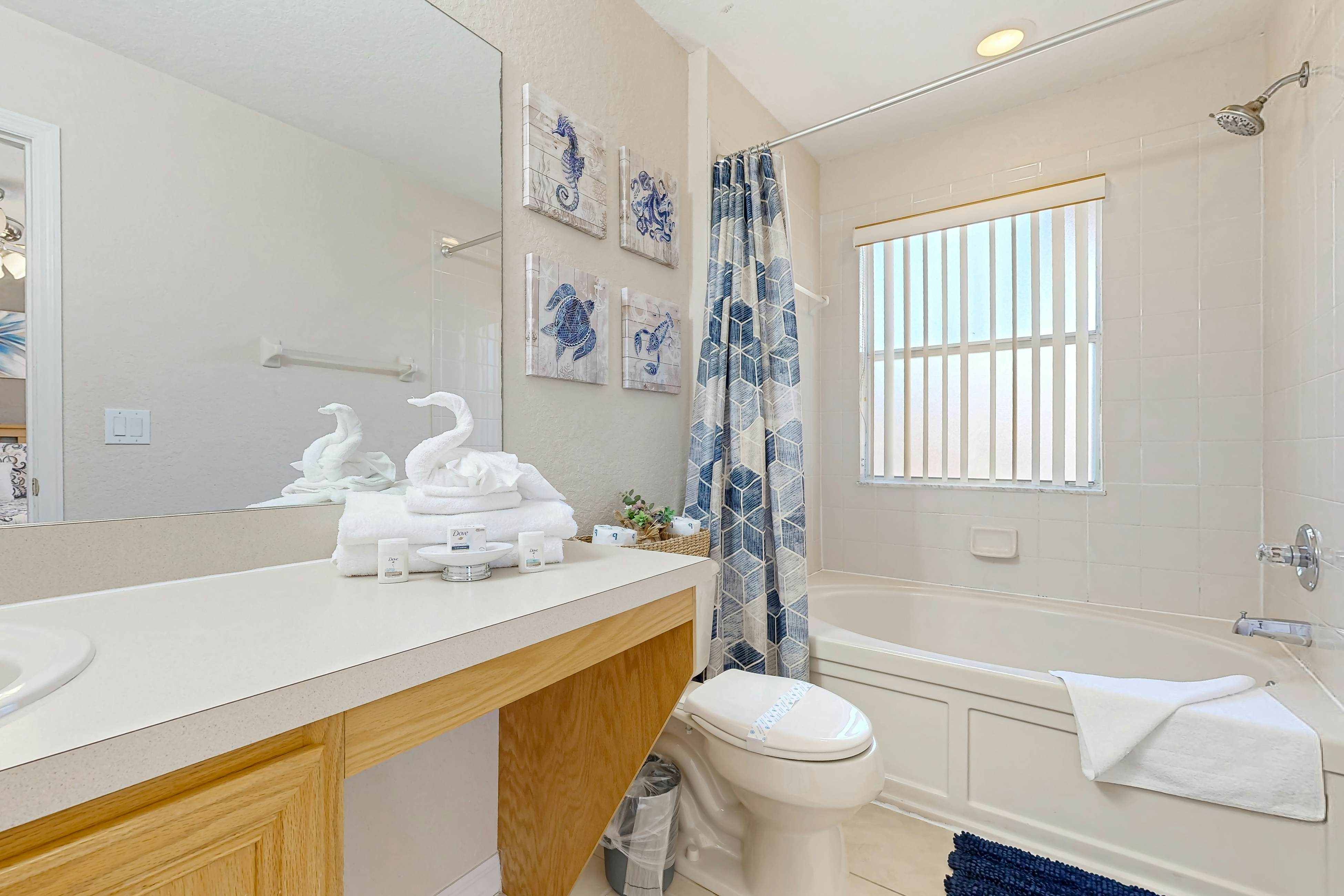 RGP103-349-4 - The Orange Oasis