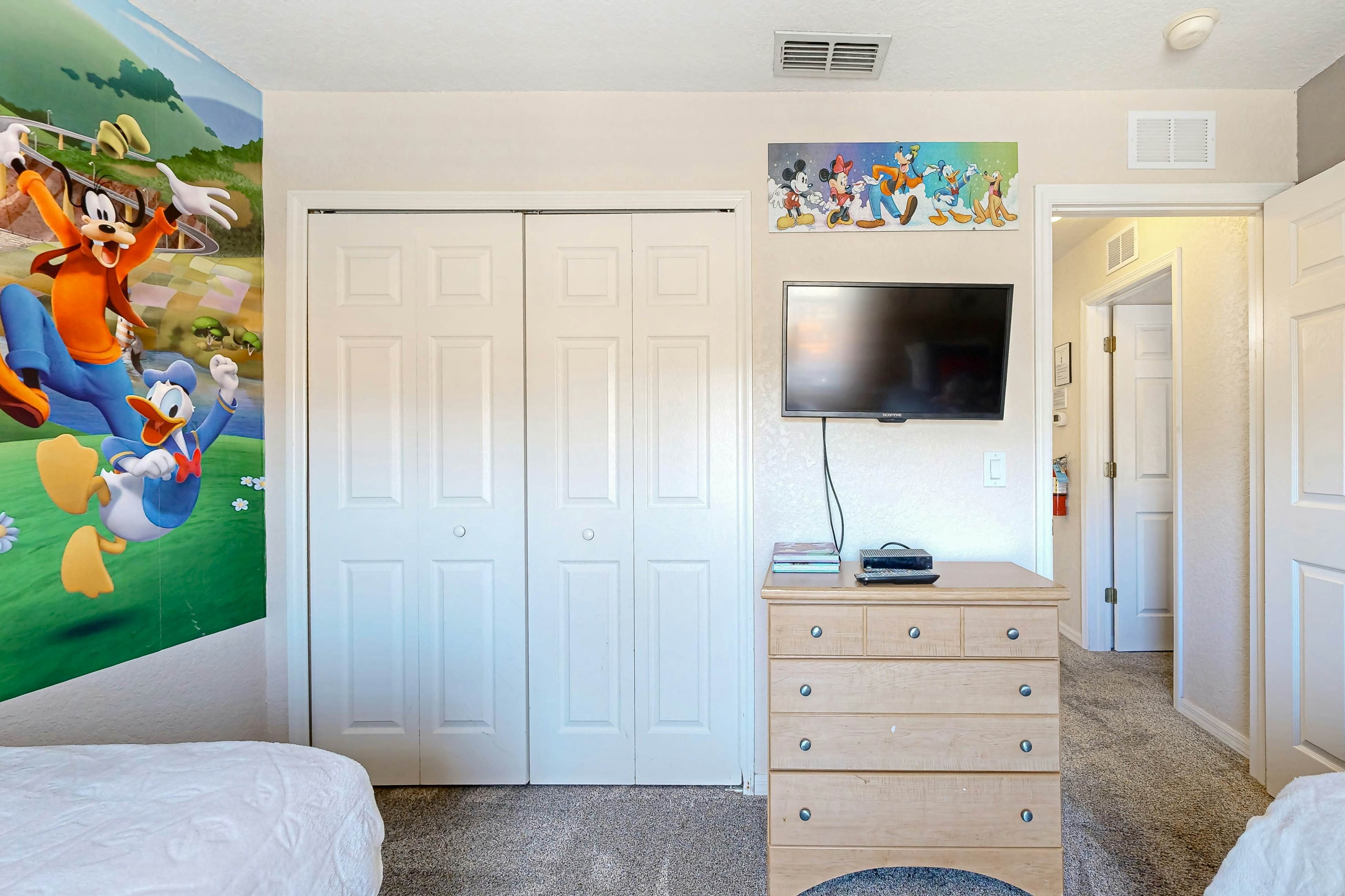 RGP103-349-4 - The Orange Oasis