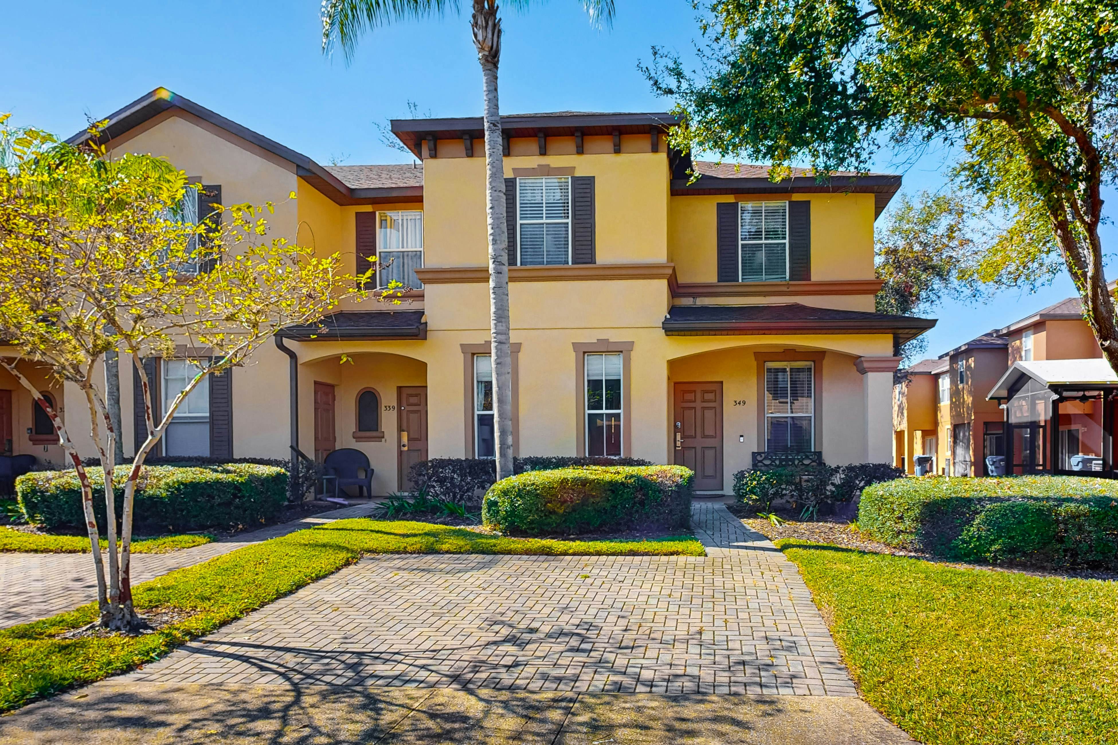 RGP103-349-4 - The Orange Oasis