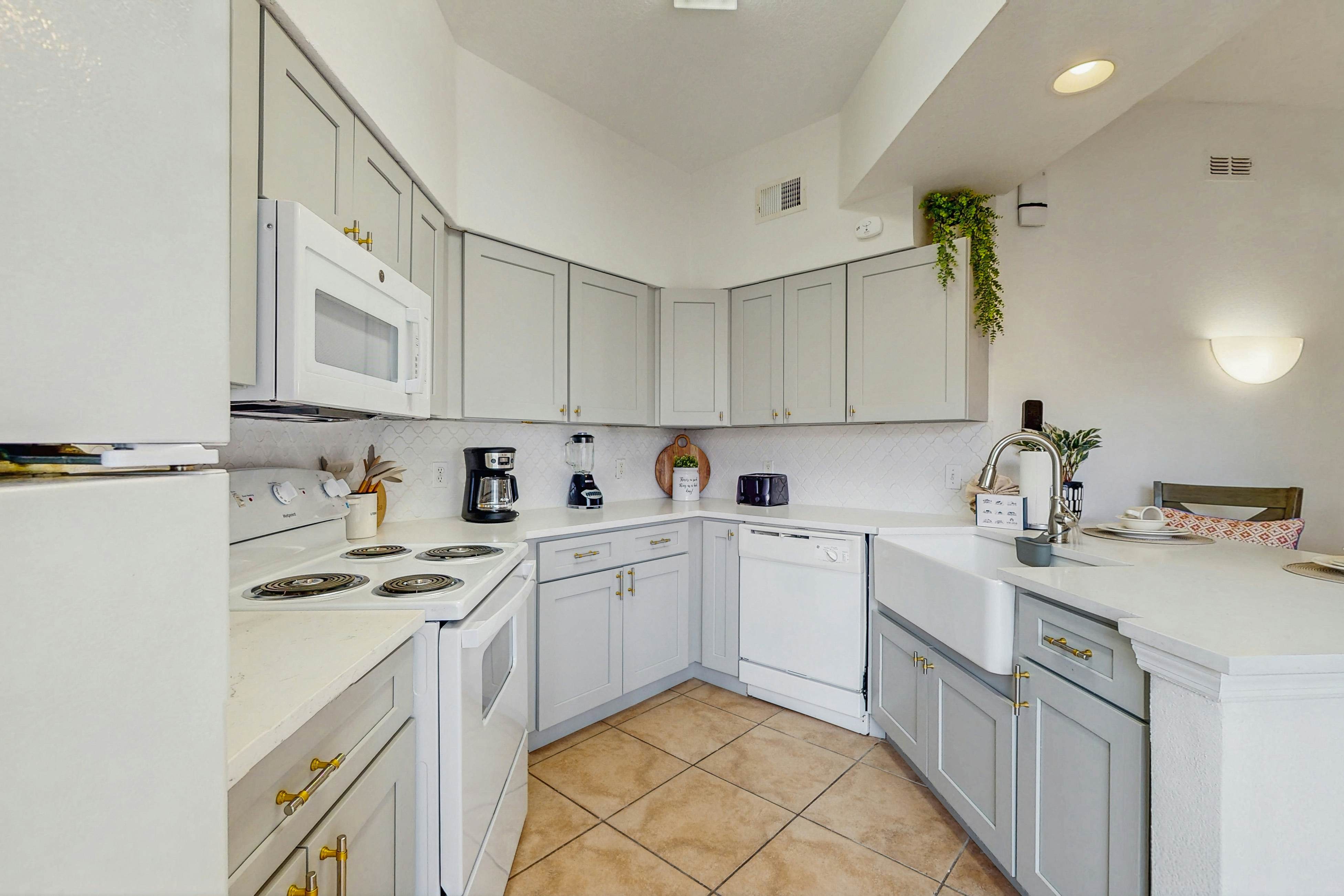 WQR102-8815-207-3 - A Worldquest Wonderland