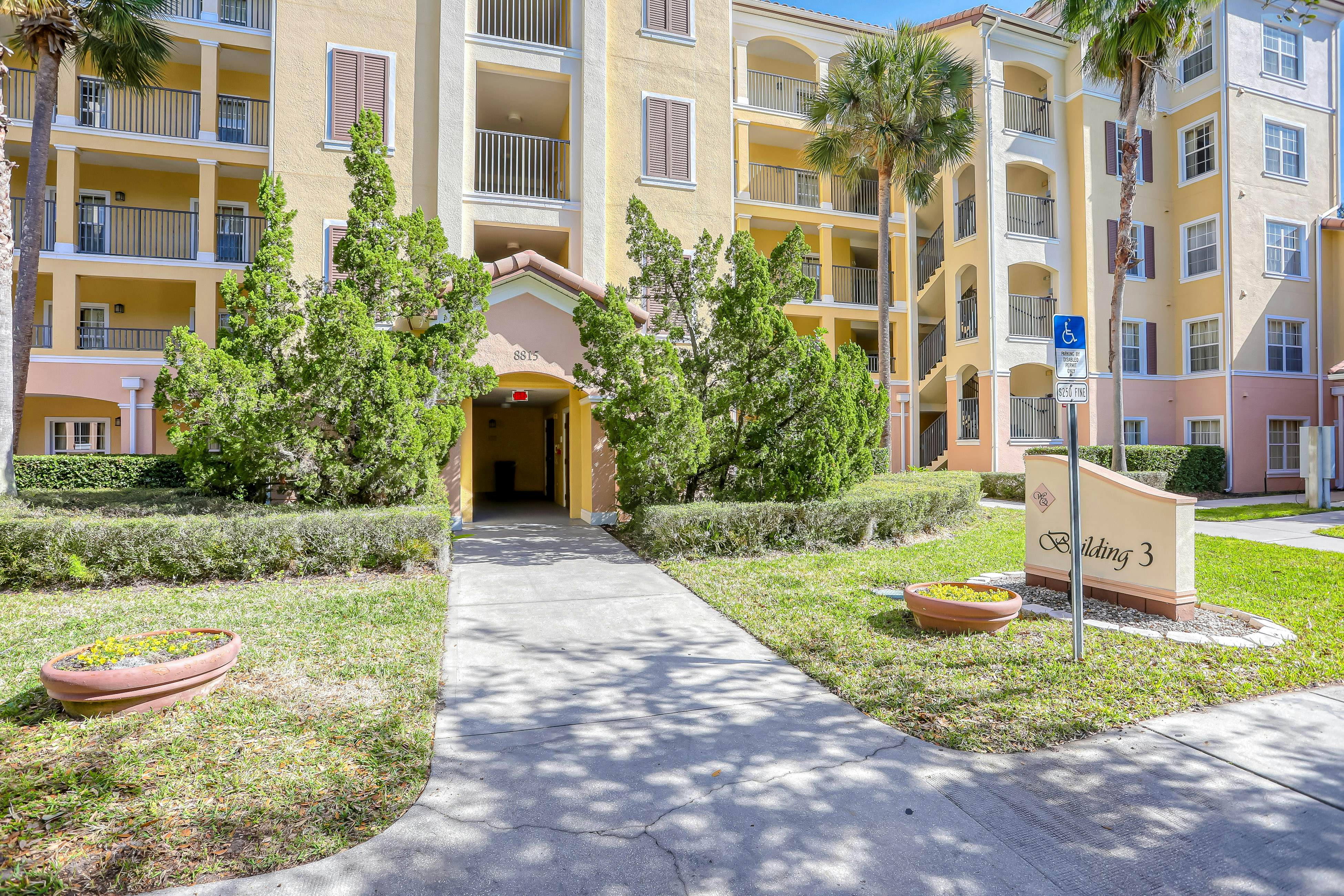 WQR102-8815-207-3 - A Worldquest Wonderland