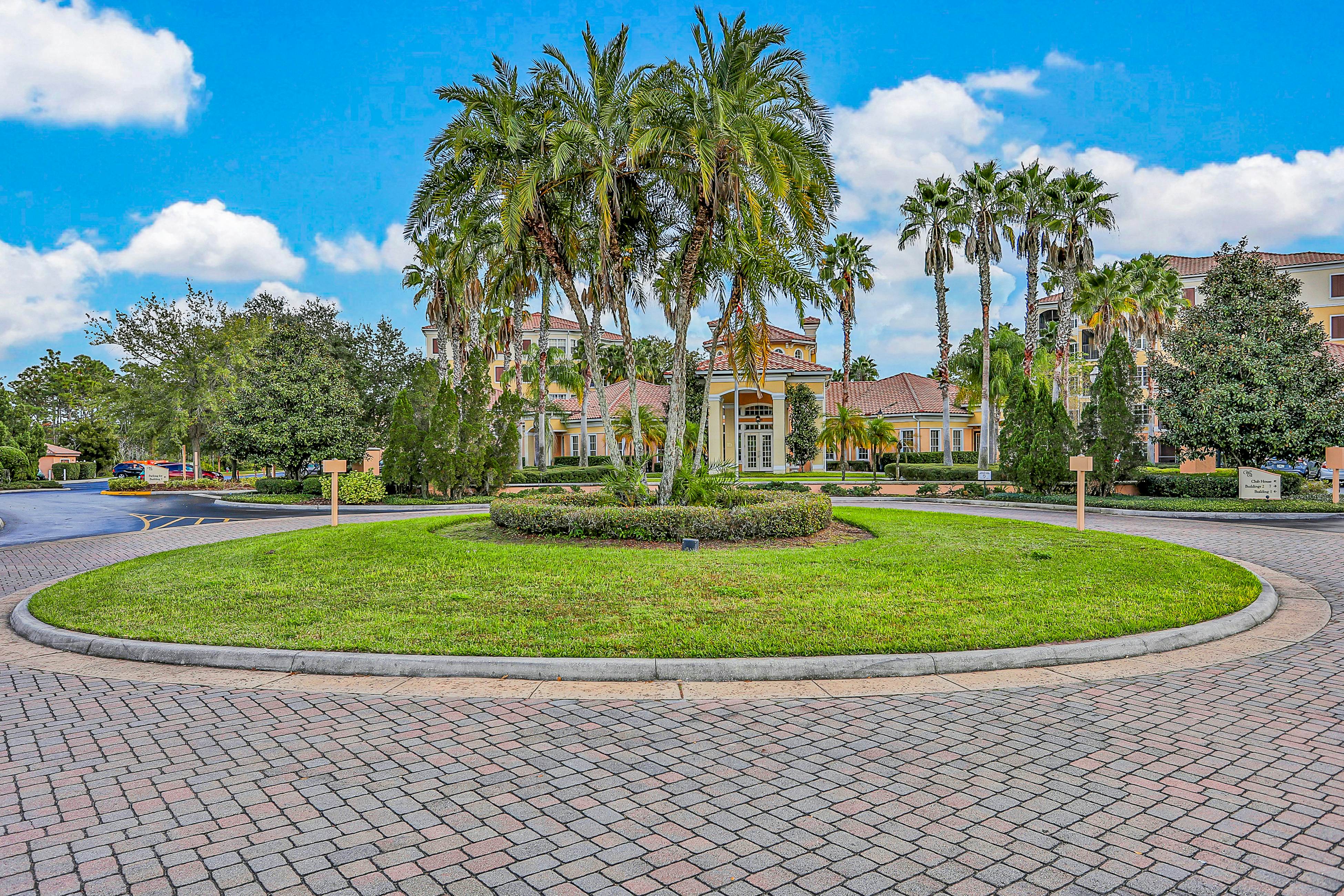 WQR102-8815-207-3 - A Worldquest Wonderland