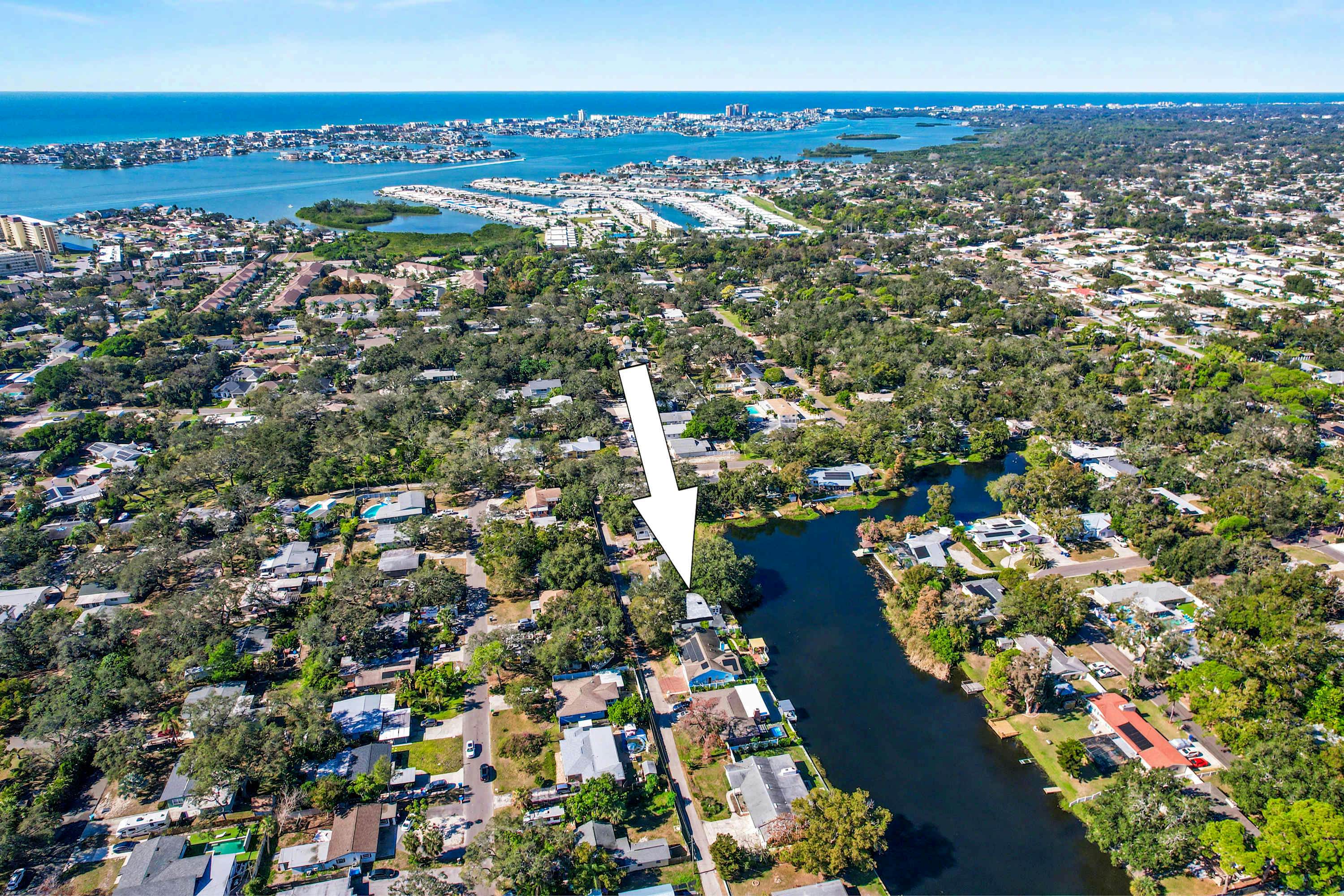 Cozy Lakefront Retreat Near Gulf Beaches & Dining