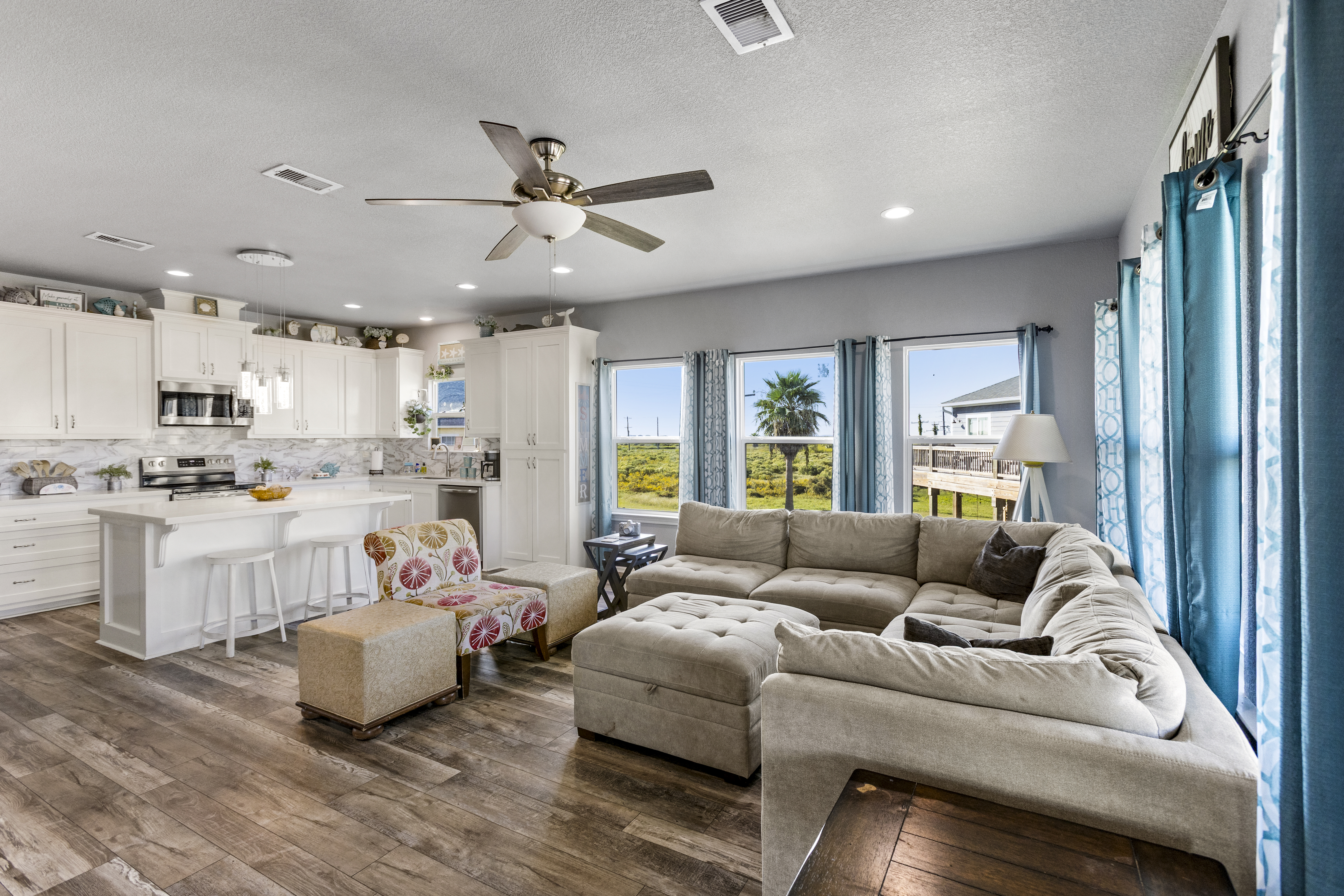 Steps to the Beach l Modern Interior