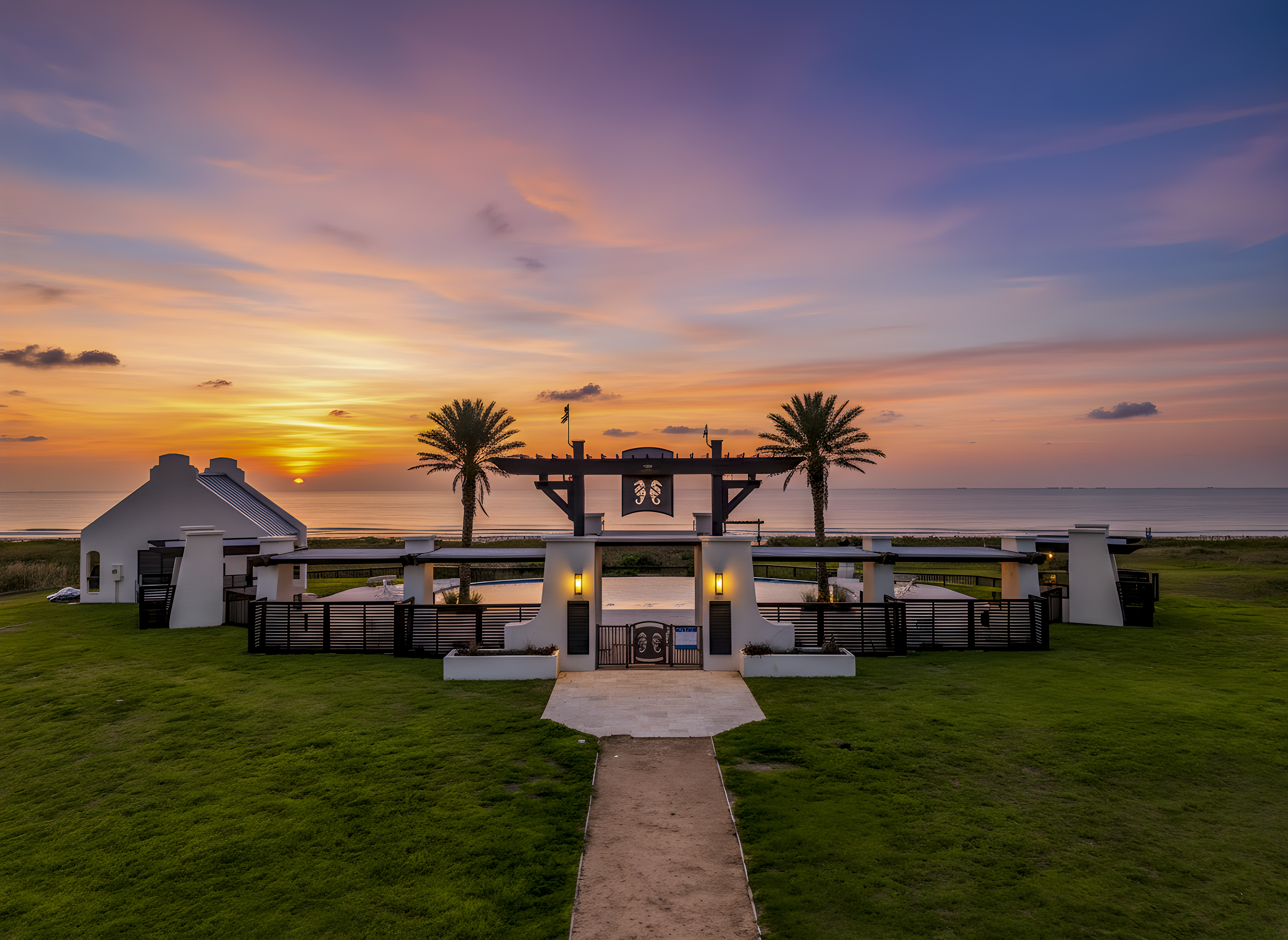 Luxury Villa l Pool l Pristine Ocean Views