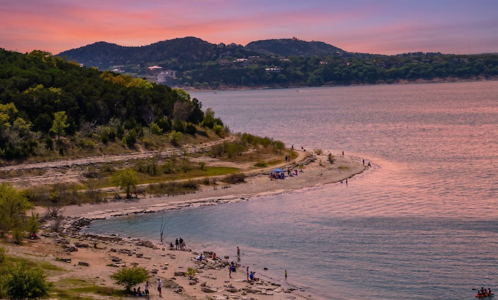 Lake-View All-Suite Retreat - Near Marina, Beach, Dining & Outdoor Activities
