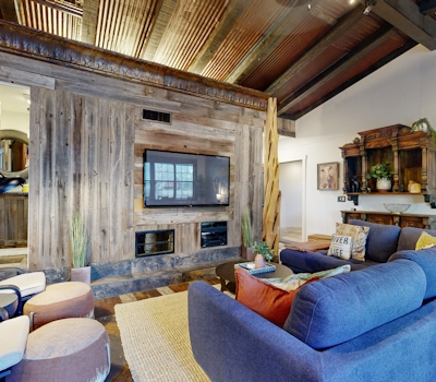 Tubin' Oasis at Horseshoe Bend Canyon Lake