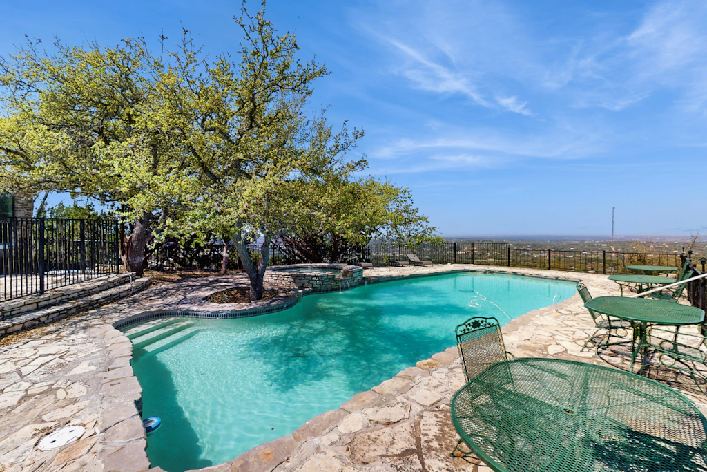 Maverick Mountaintop Retreat