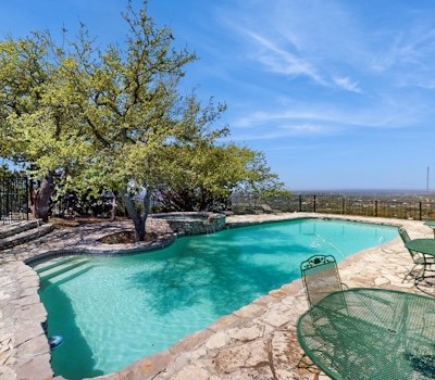 Maverick Mountaintop Retreat