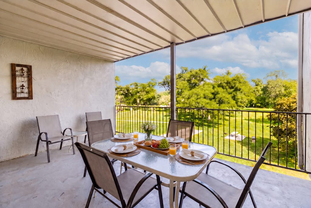 3BR | 5 min Drive to Schlitterbahn | Pool, Hot Tub