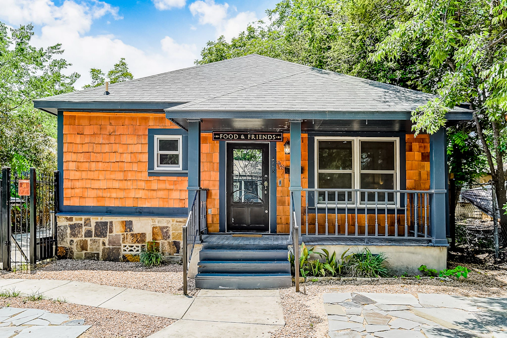 Hideaway off St Marys