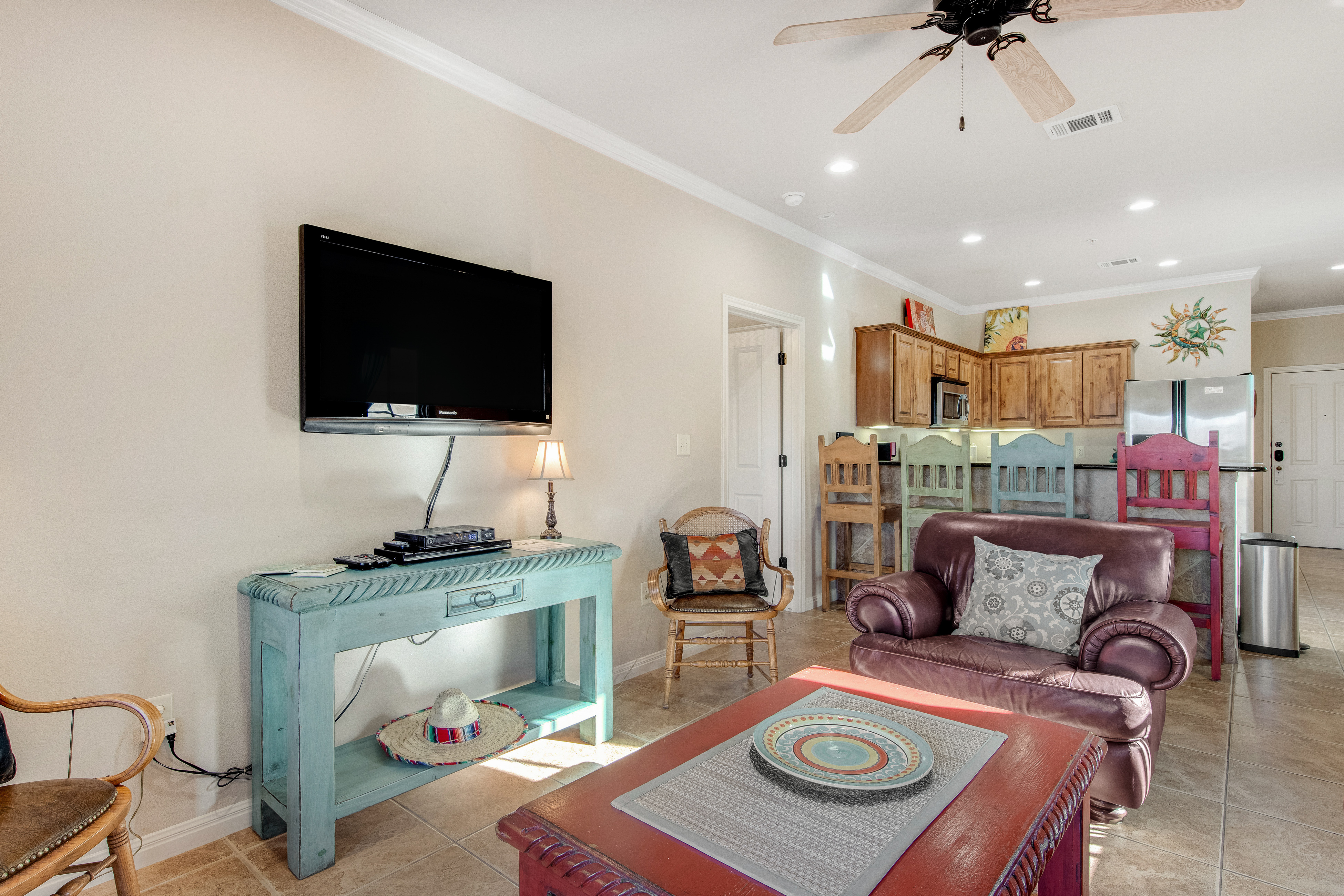 River view condo with a pool, washer/dryer, central AC - snowbirds welcome