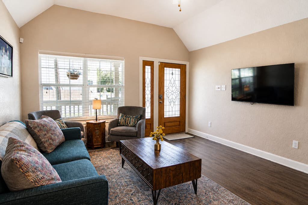 Cozy 3BR Steps to Alamodome | Close to Downtown