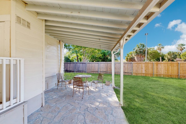 Historic charmer with updated appliances, enclosed yard, & AC - near downtown