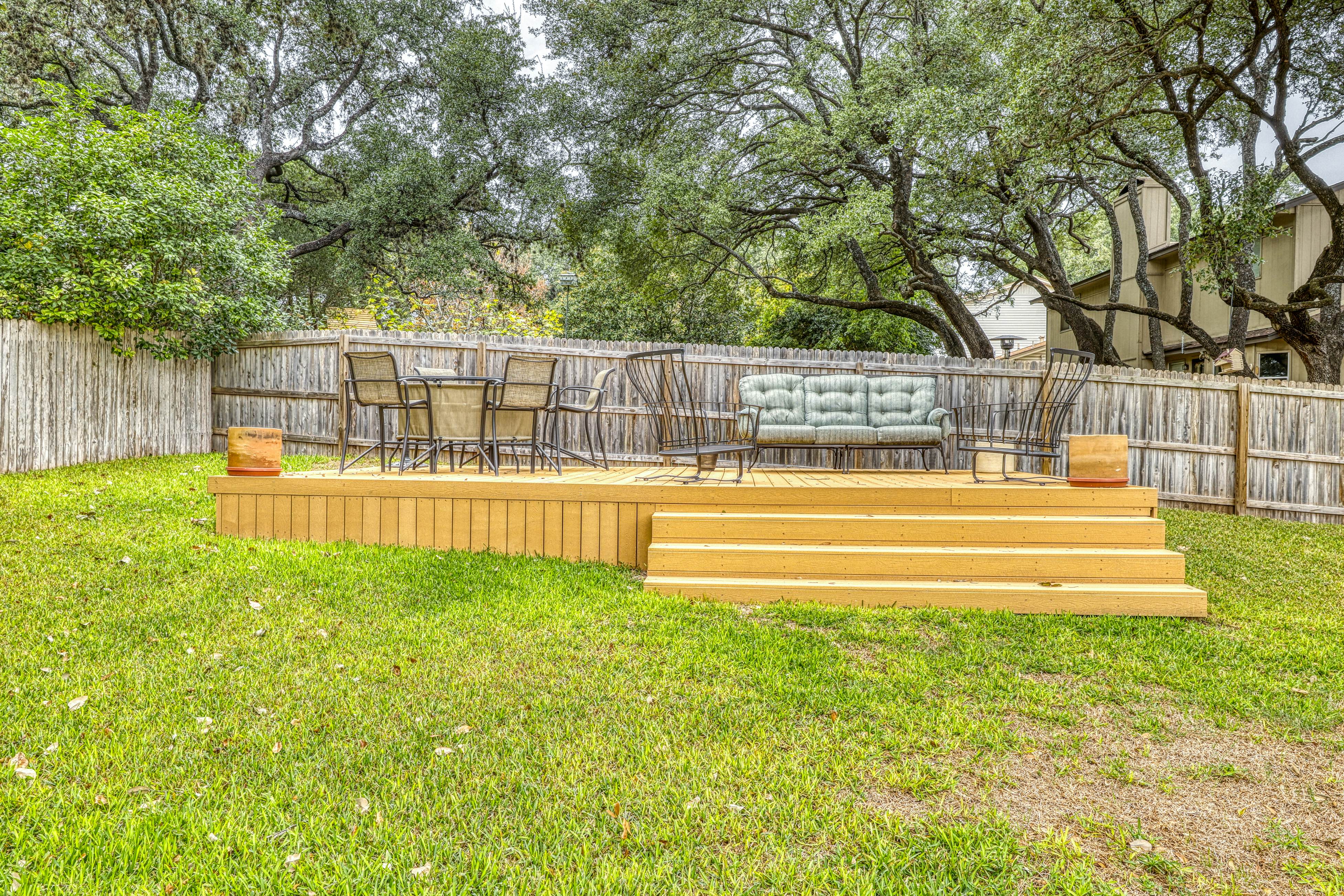 Three King Beds, Private Pool And Dog Friendly