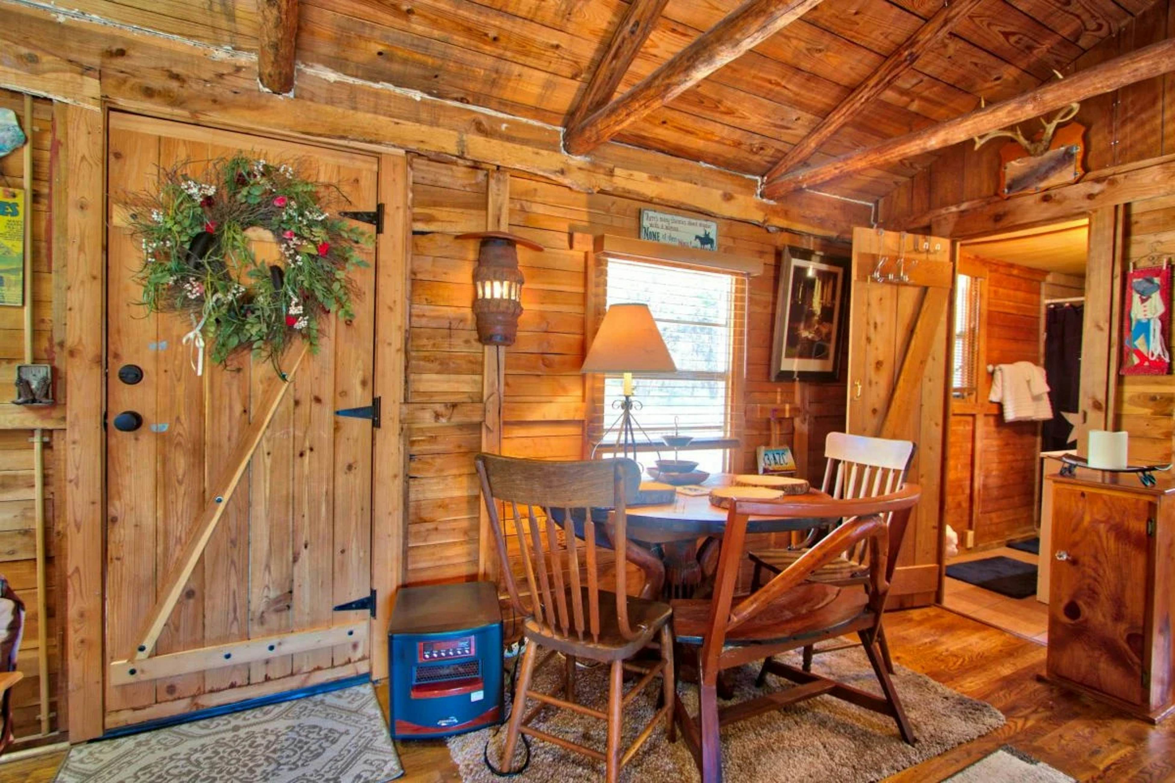 Frontier Ranch Retreat & Cabin