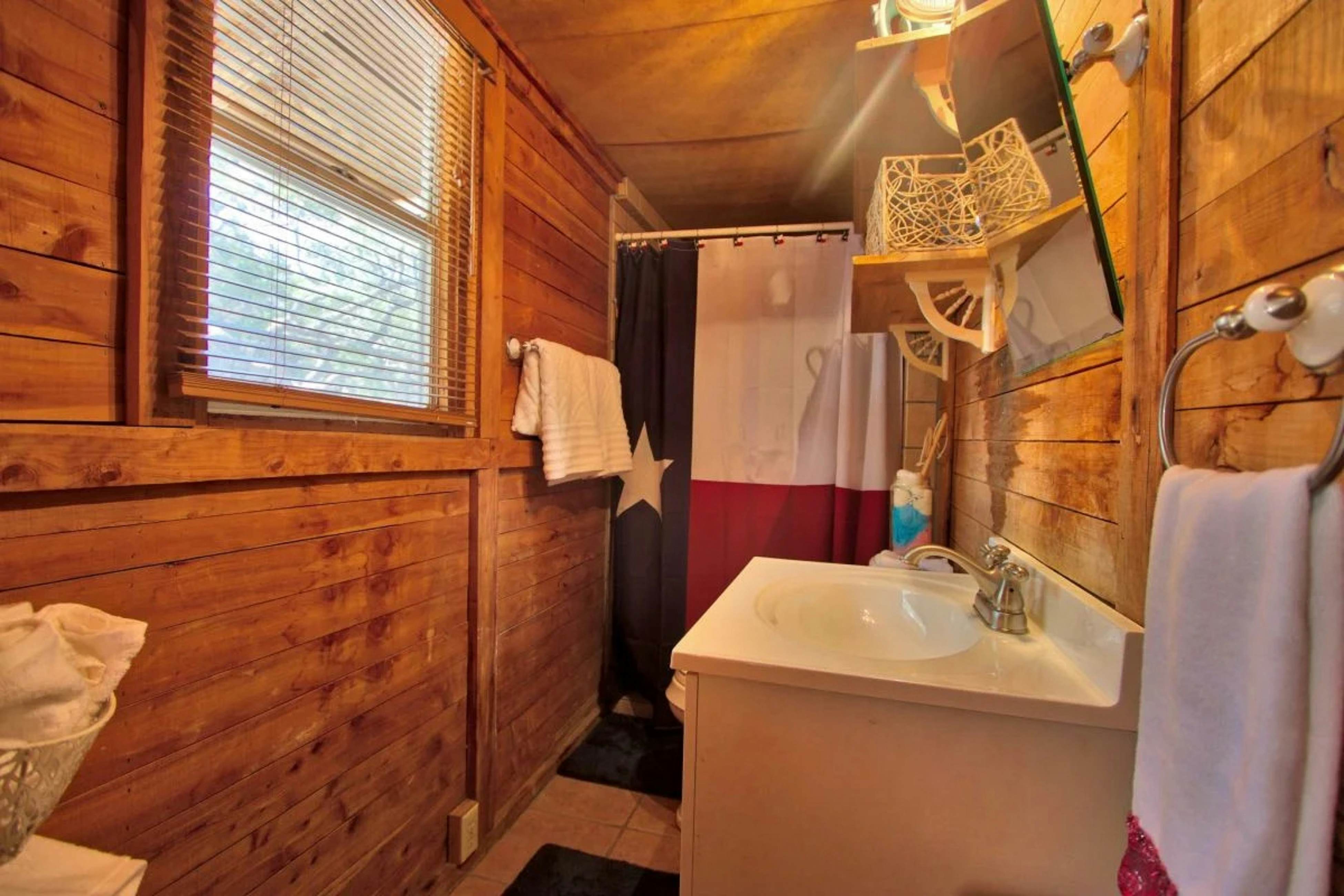 Frontier Ranch Retreat & Cabin