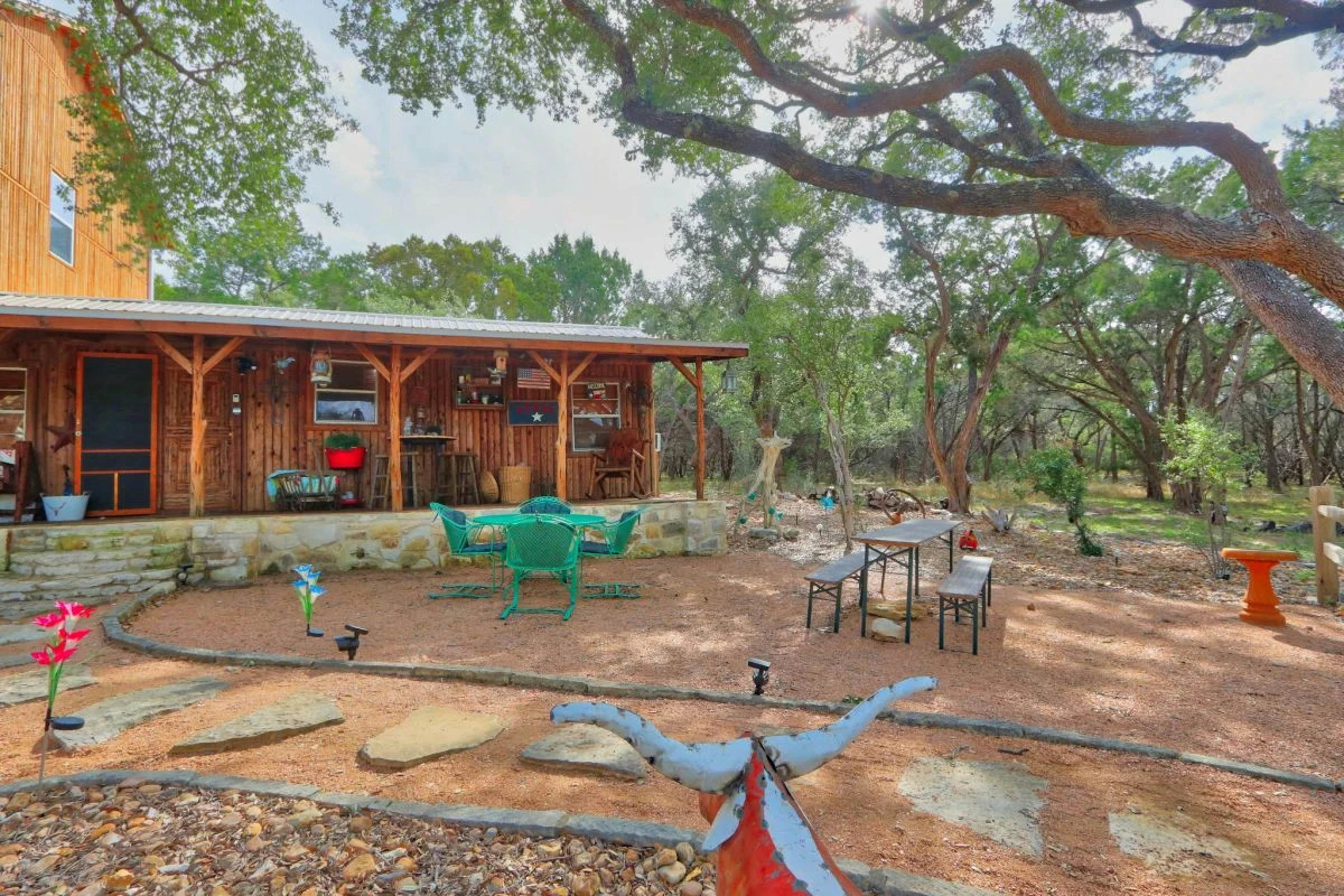 Frontier Ranch Retreat & Cabin