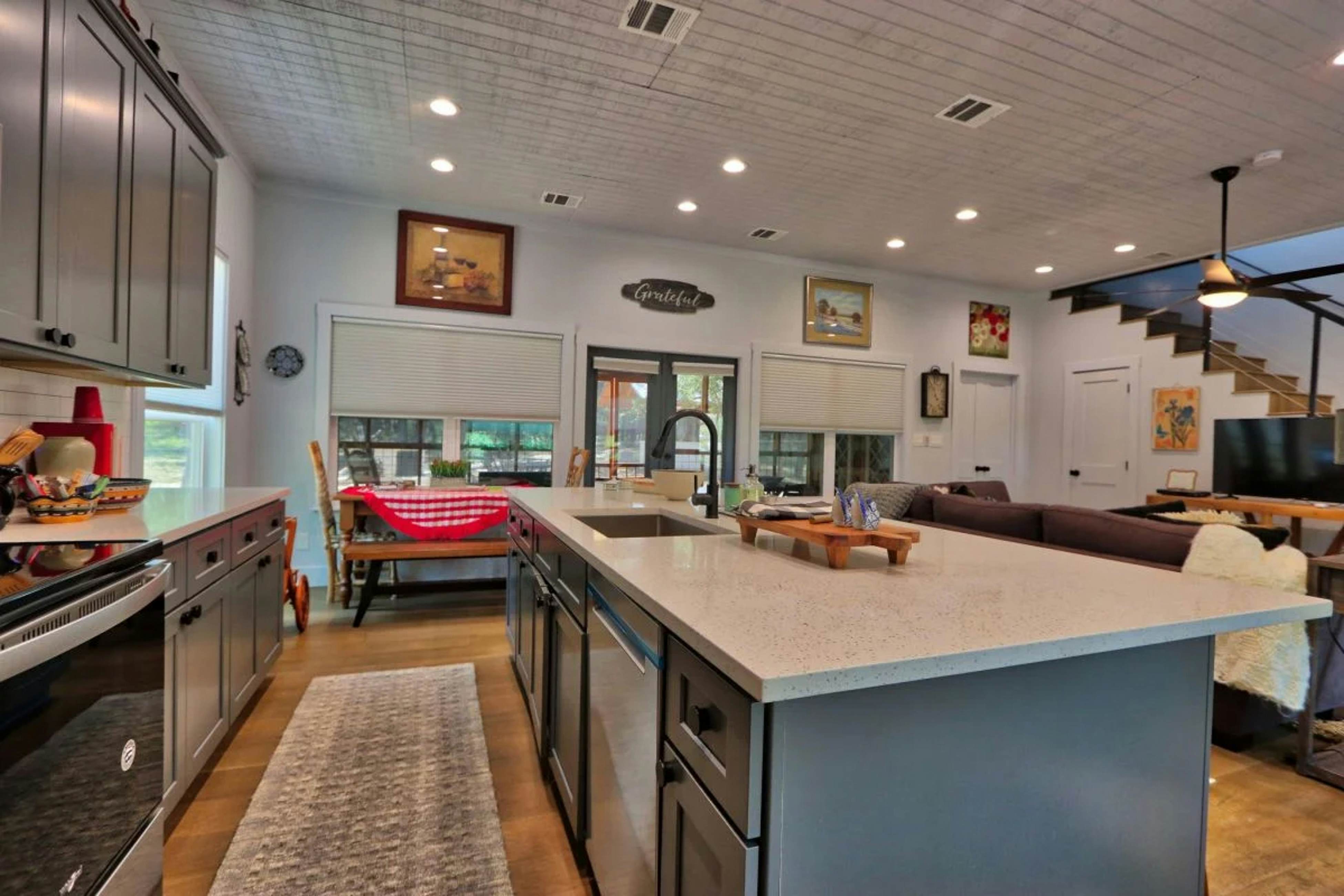 Frontier Ranch Retreat & Cabin