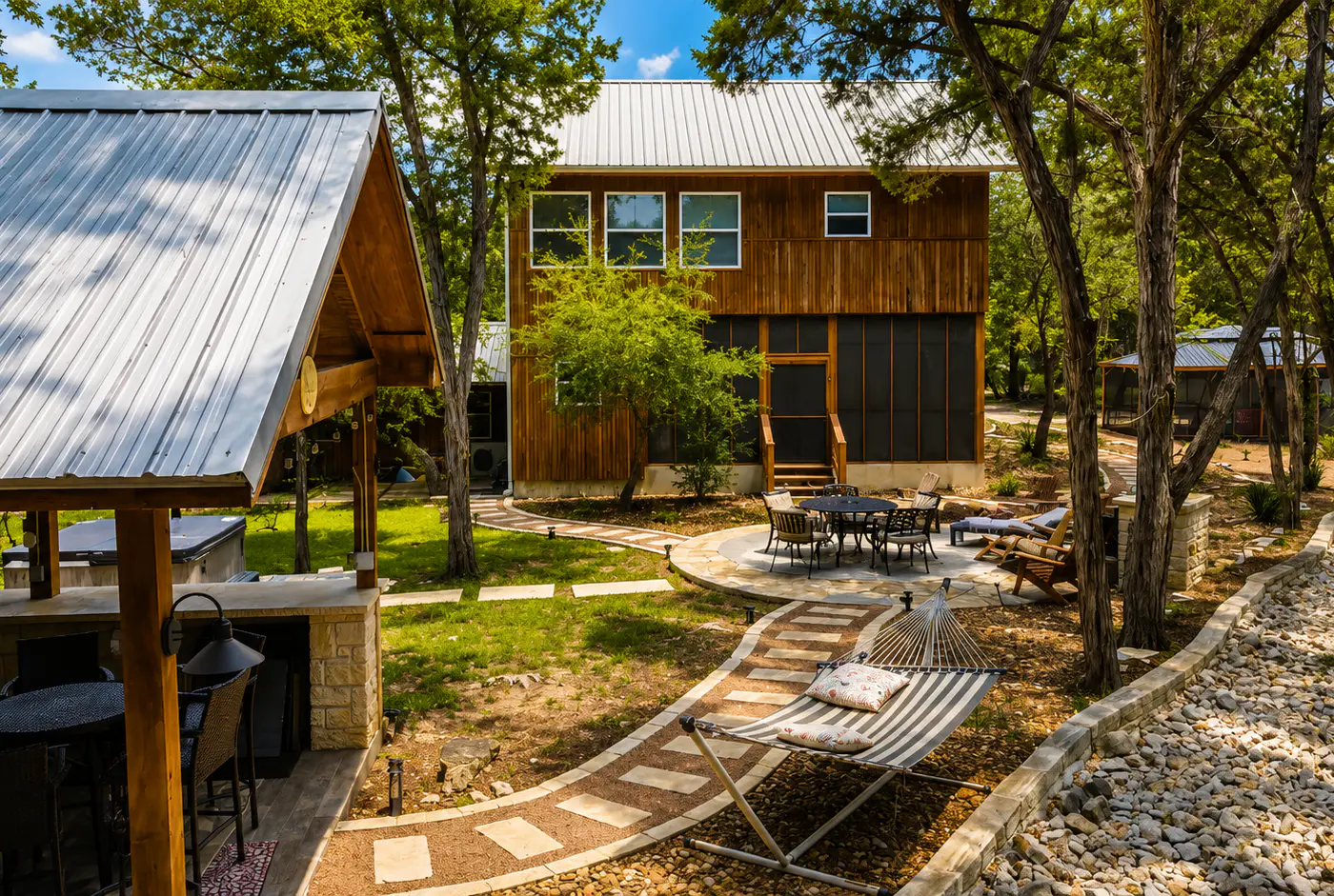 Frontier Ranch Retreat & Cabin
